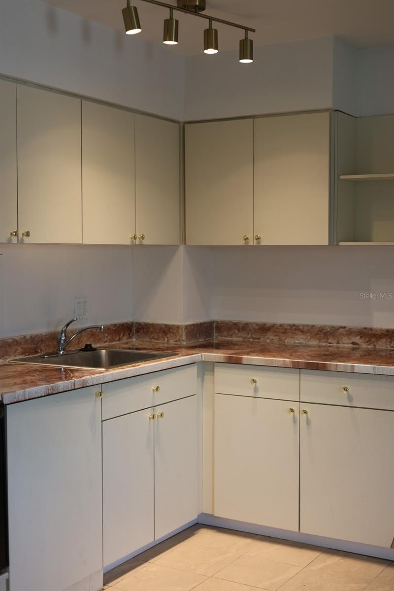 11447 PARK BLVD #301, SEMINOLE, FL, 33772