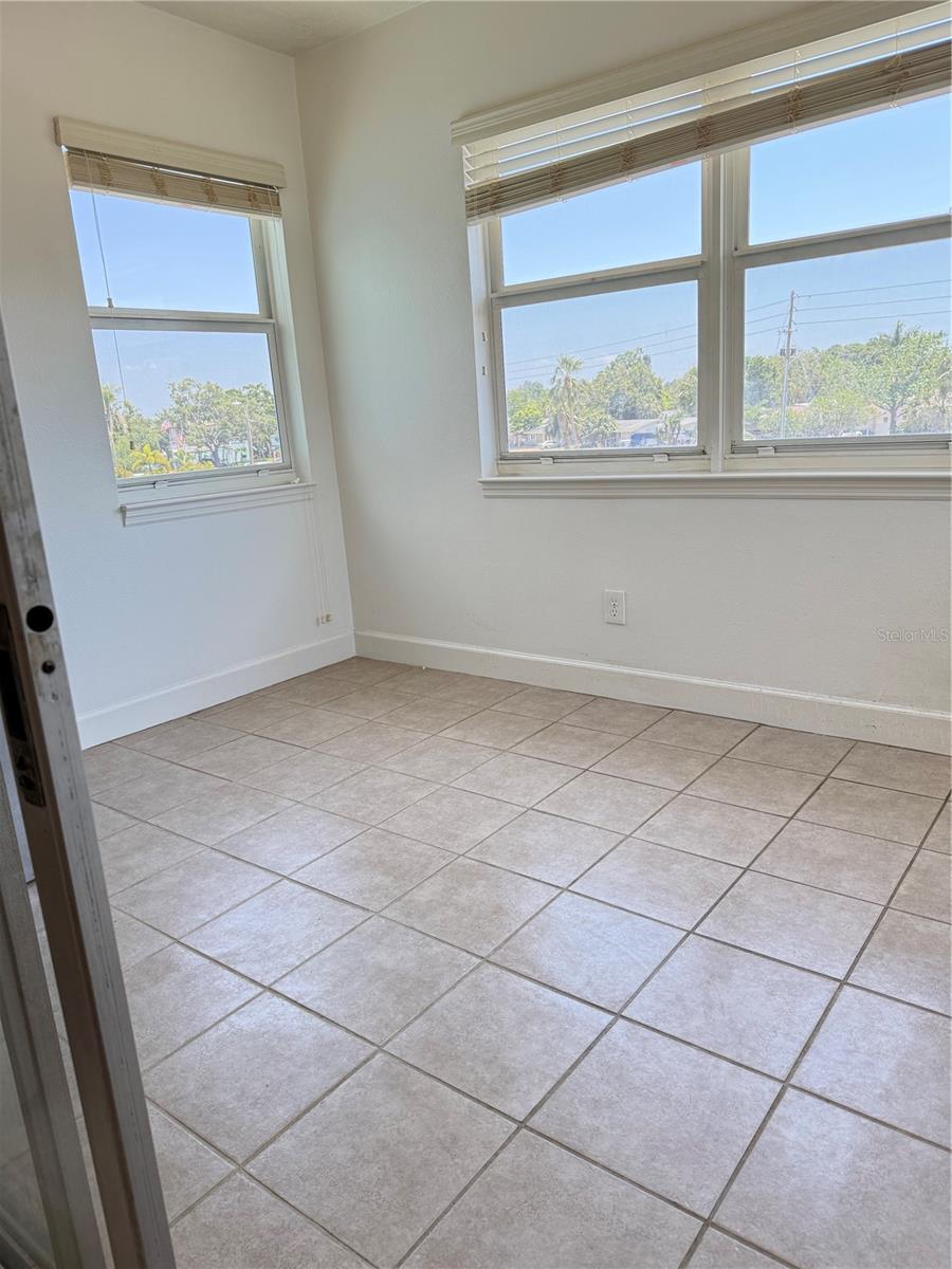 11447 PARK BLVD #301, SEMINOLE, FL, 33772