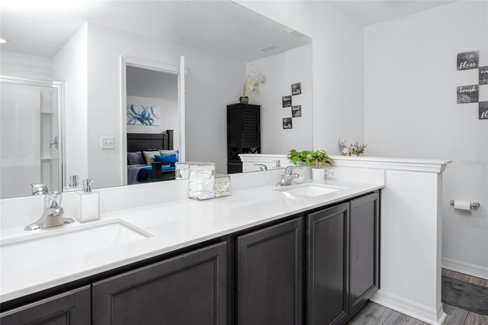 5424 COMPANION LN, TAMPA, FL, 33619