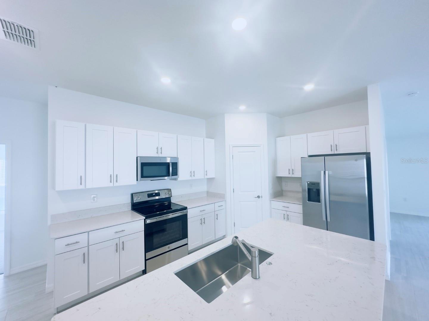 11257 LINDEN DEPOT RD, SAN ANTONIO, FL, 33576