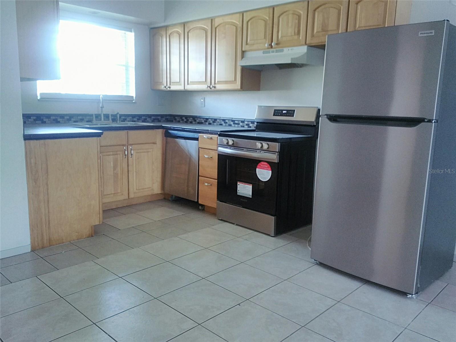 313 DIRKSEN DR #G2, DEBARY, FL, 32713