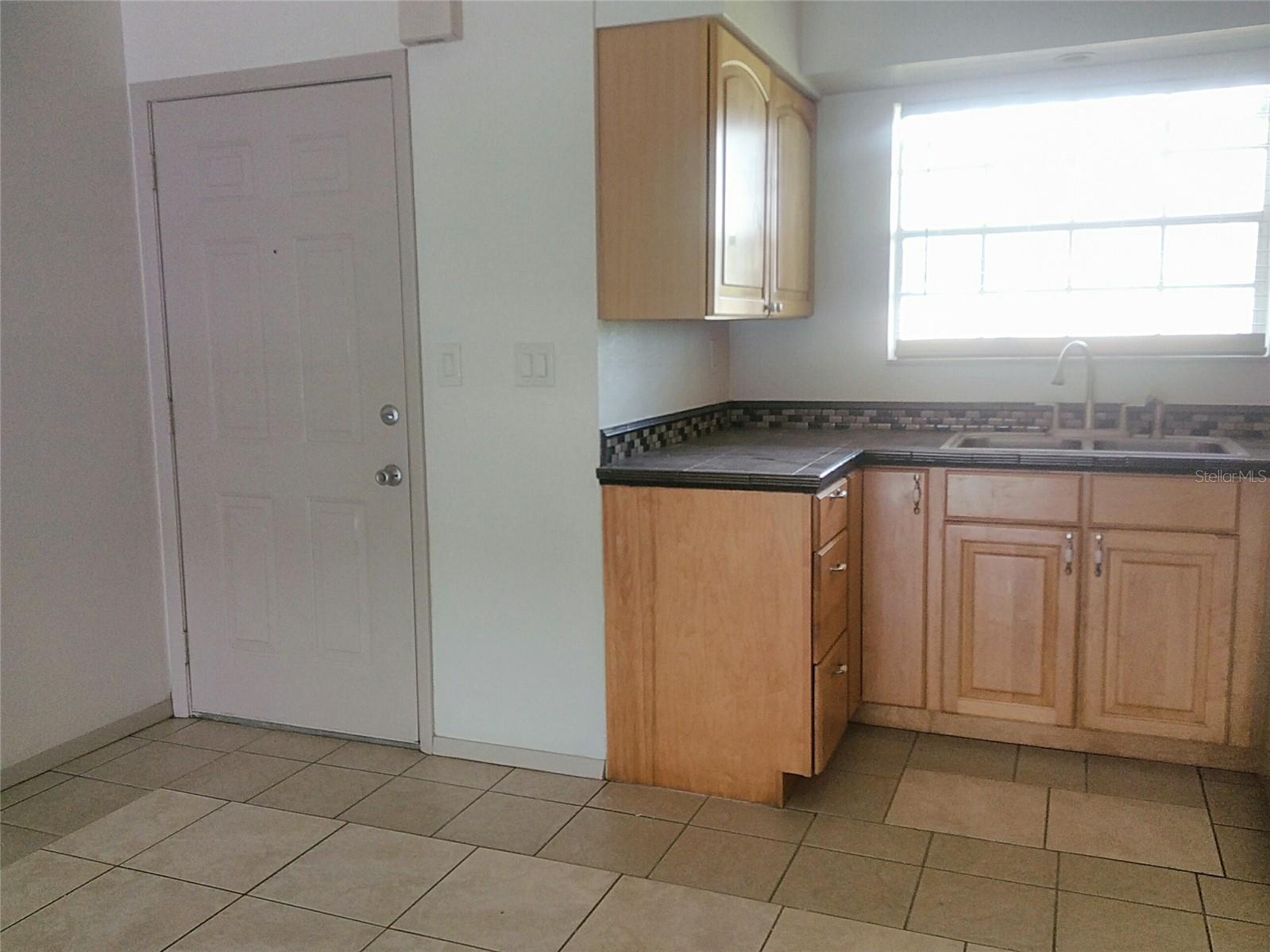 313 DIRKSEN DR #G2, DEBARY, FL, 32713