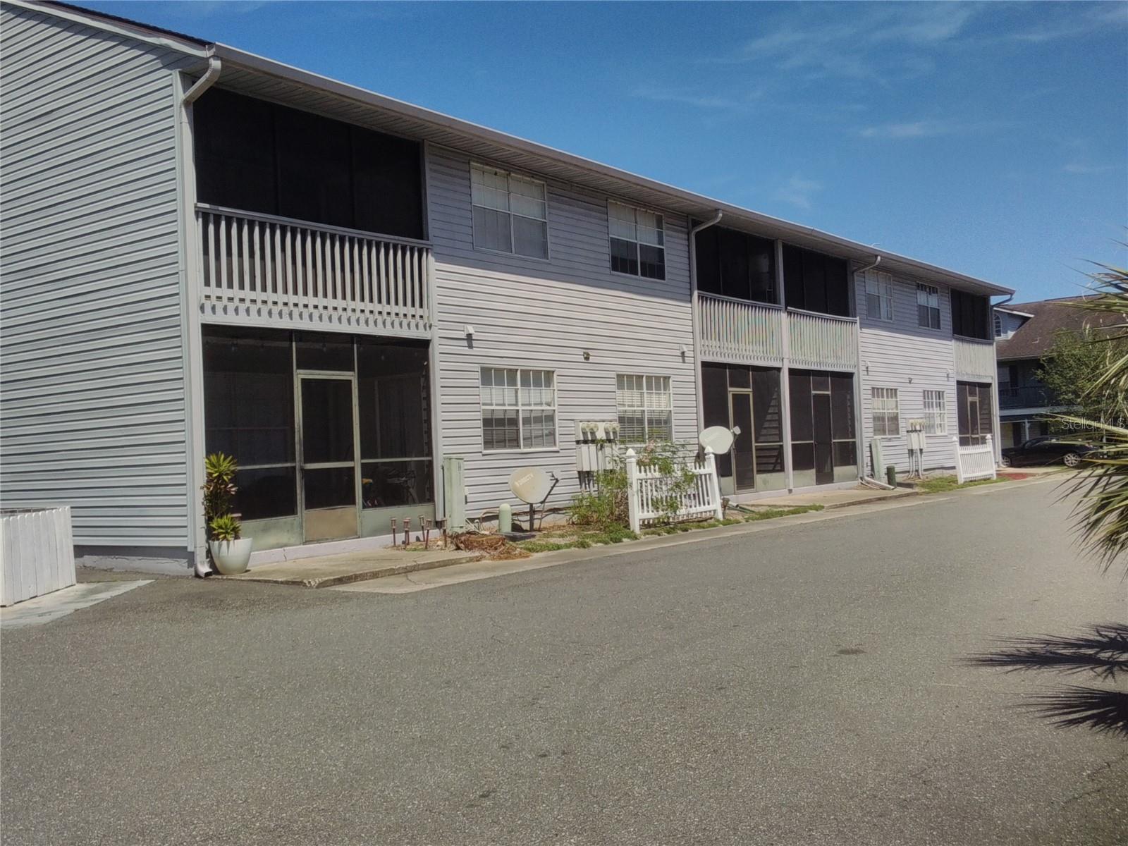 313 DIRKSEN DR #G2, DEBARY, FL, 32713