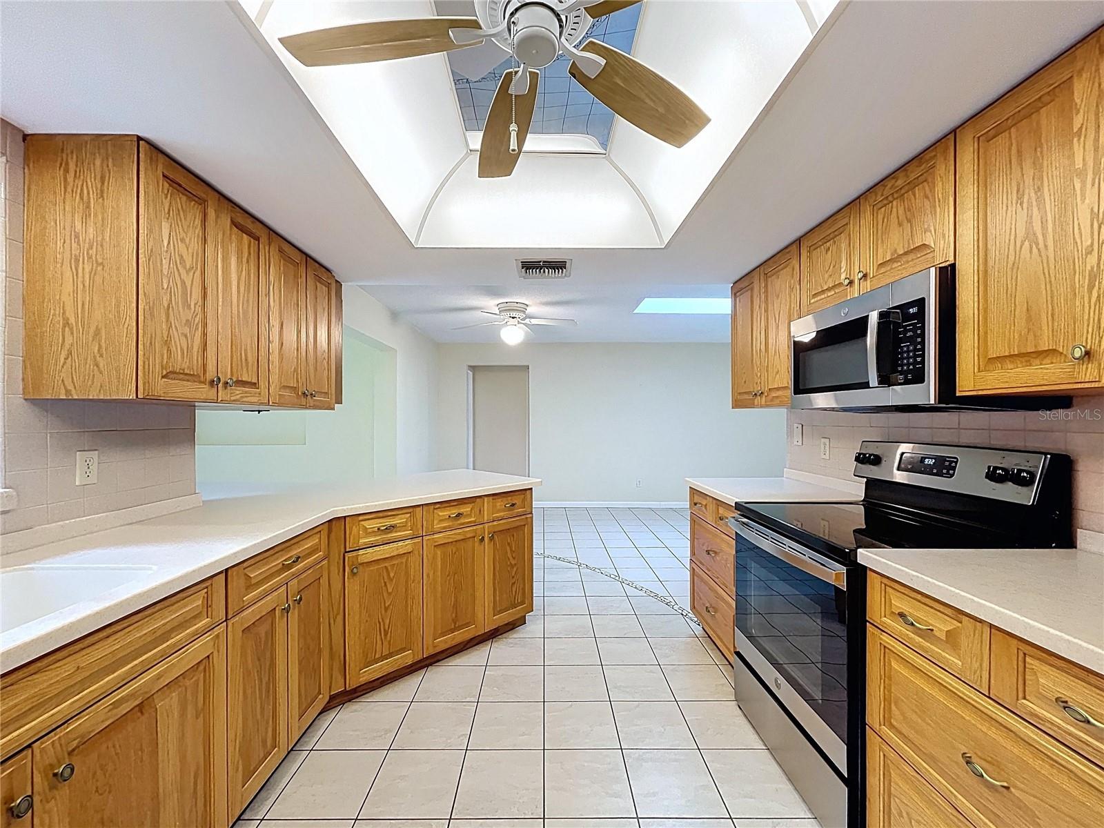 232 PINECREST DR, PALM HARBOR, FL, 34683