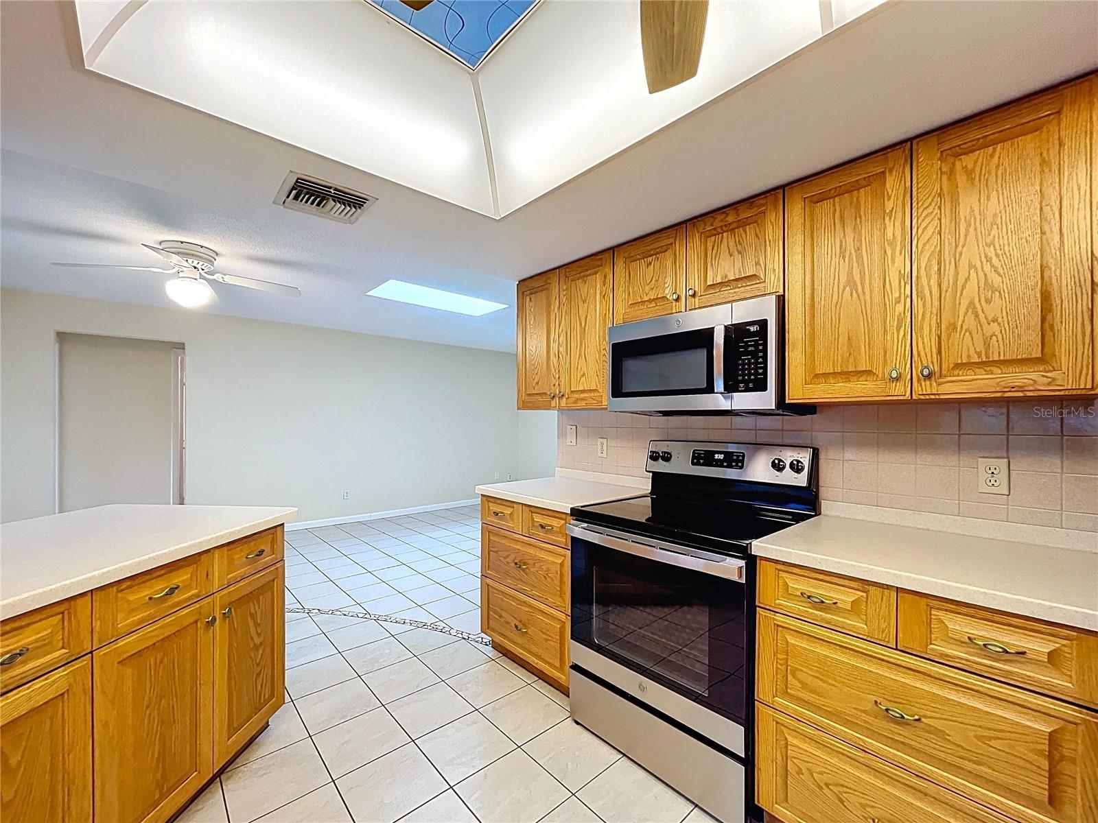 232 PINECREST DR, PALM HARBOR, FL, 34683