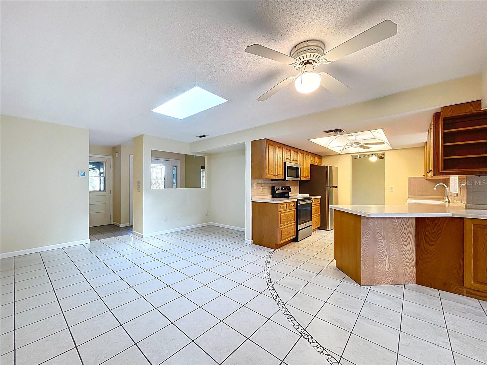 232 PINECREST DR, PALM HARBOR, FL, 34683