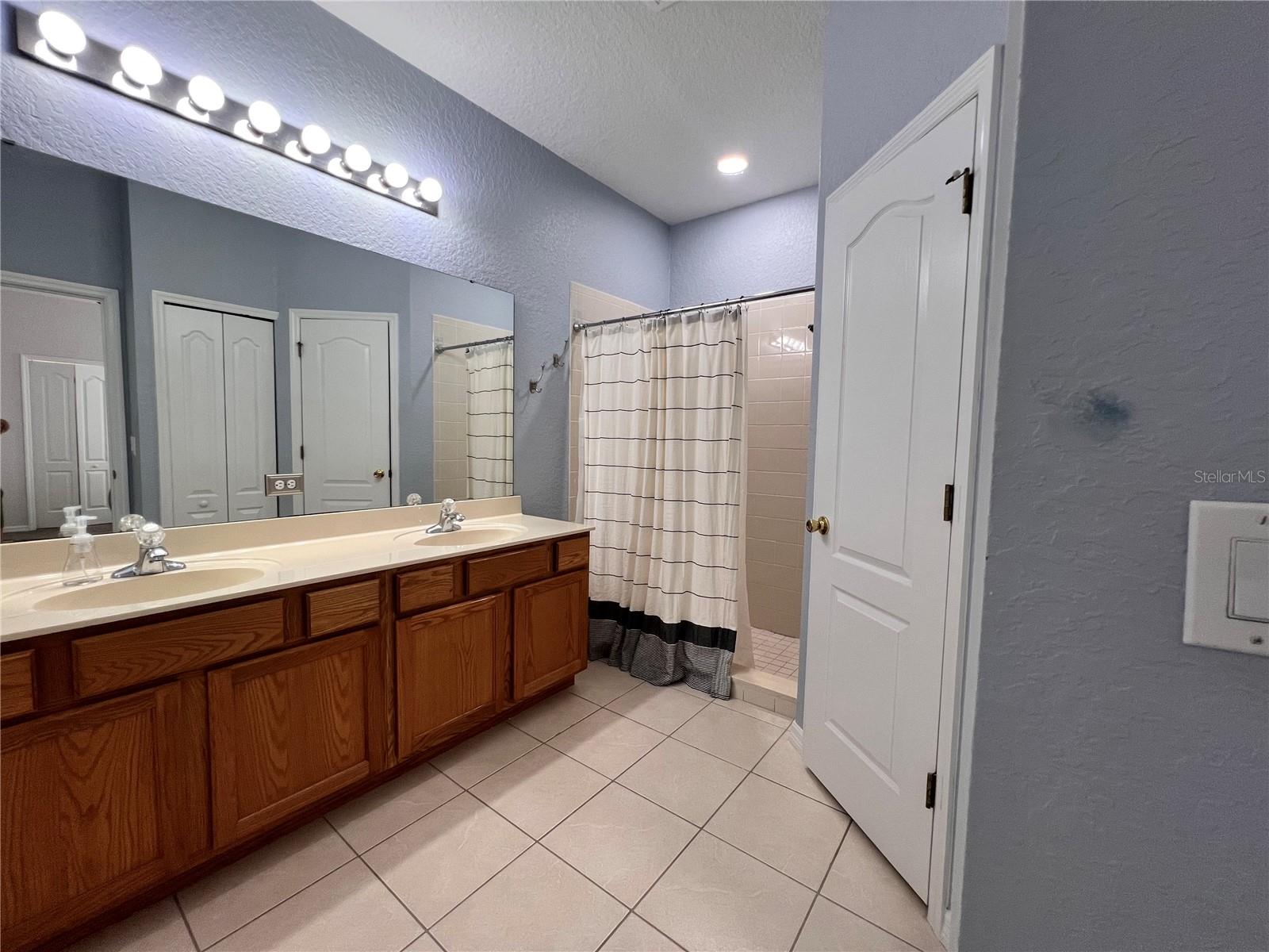 1161 N HAMPTON DR, DAVENPORT, FL, 33897