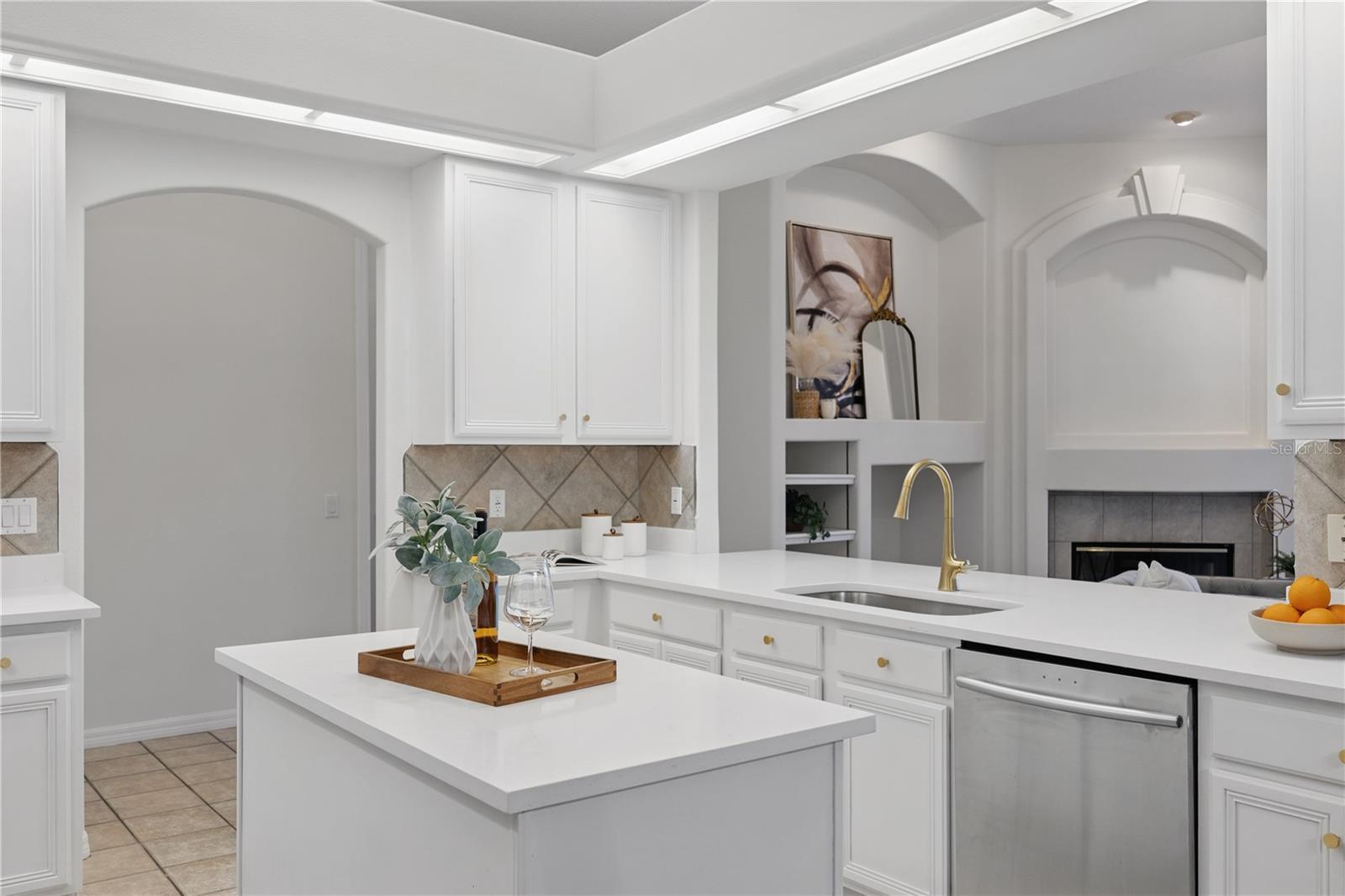 10232 ESTUARY DR, TAMPA, FL, 33647