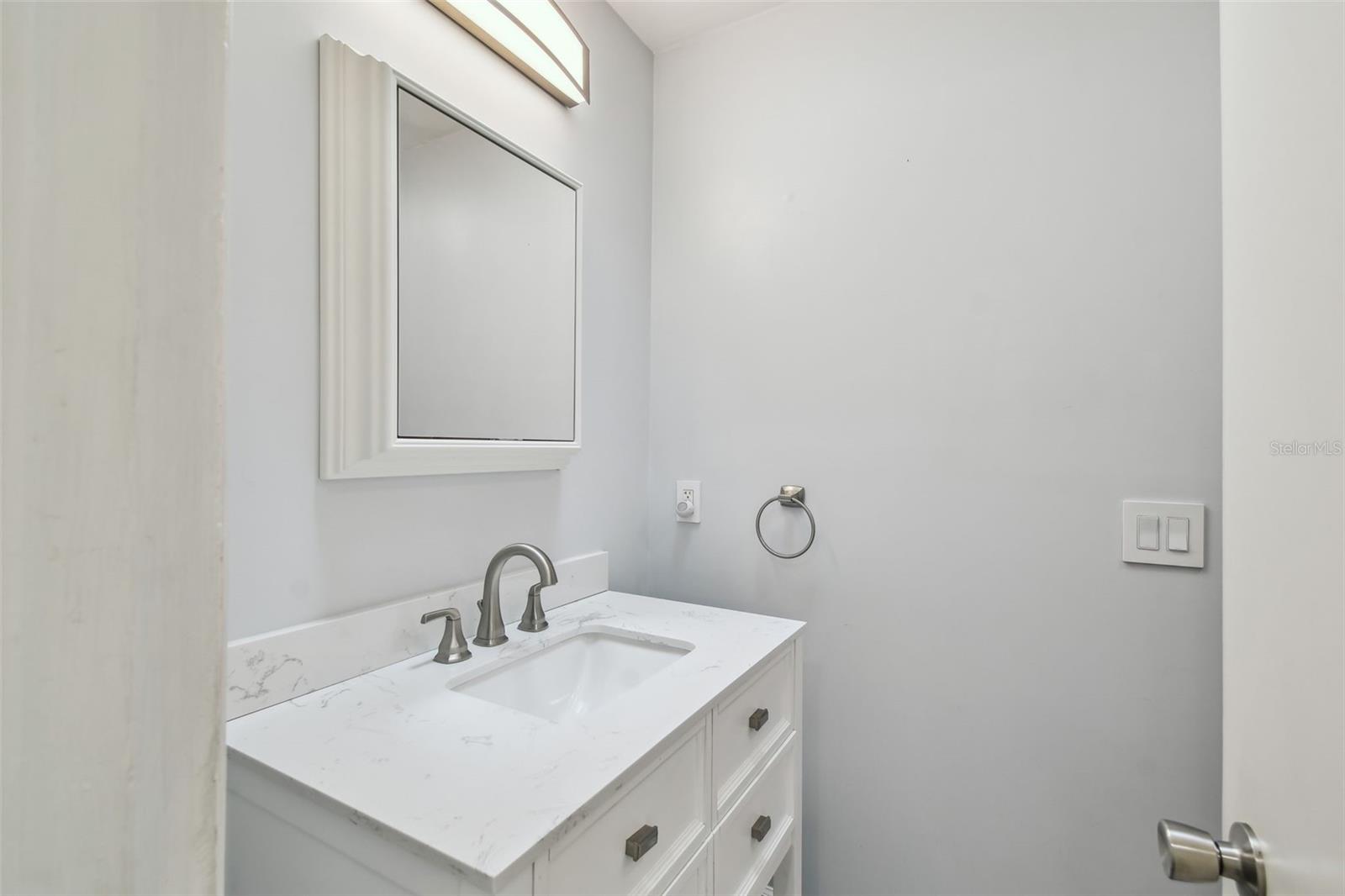 7405 CLEARVIEW DR, TAMPA, FL, 33634