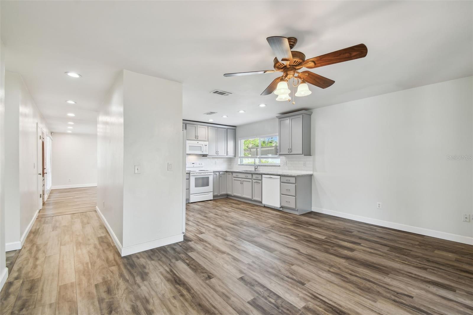 7405 CLEARVIEW DR, TAMPA, FL, 33634