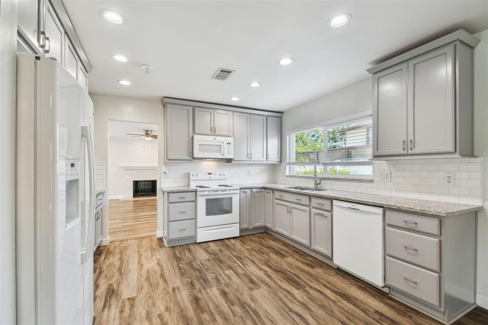 7405 CLEARVIEW DR, TAMPA, FL, 33634