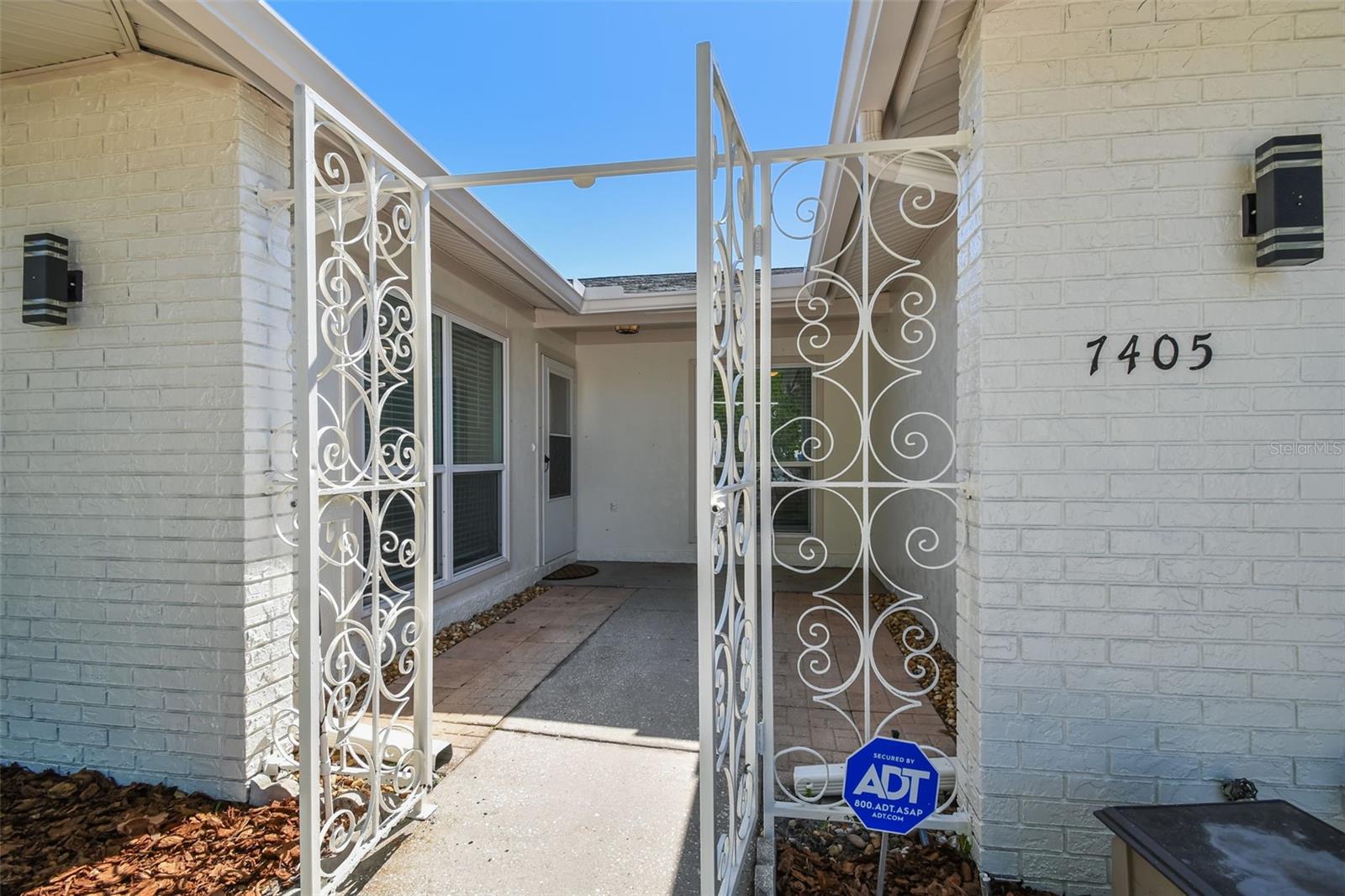 7405 CLEARVIEW DR, TAMPA, FL, 33634