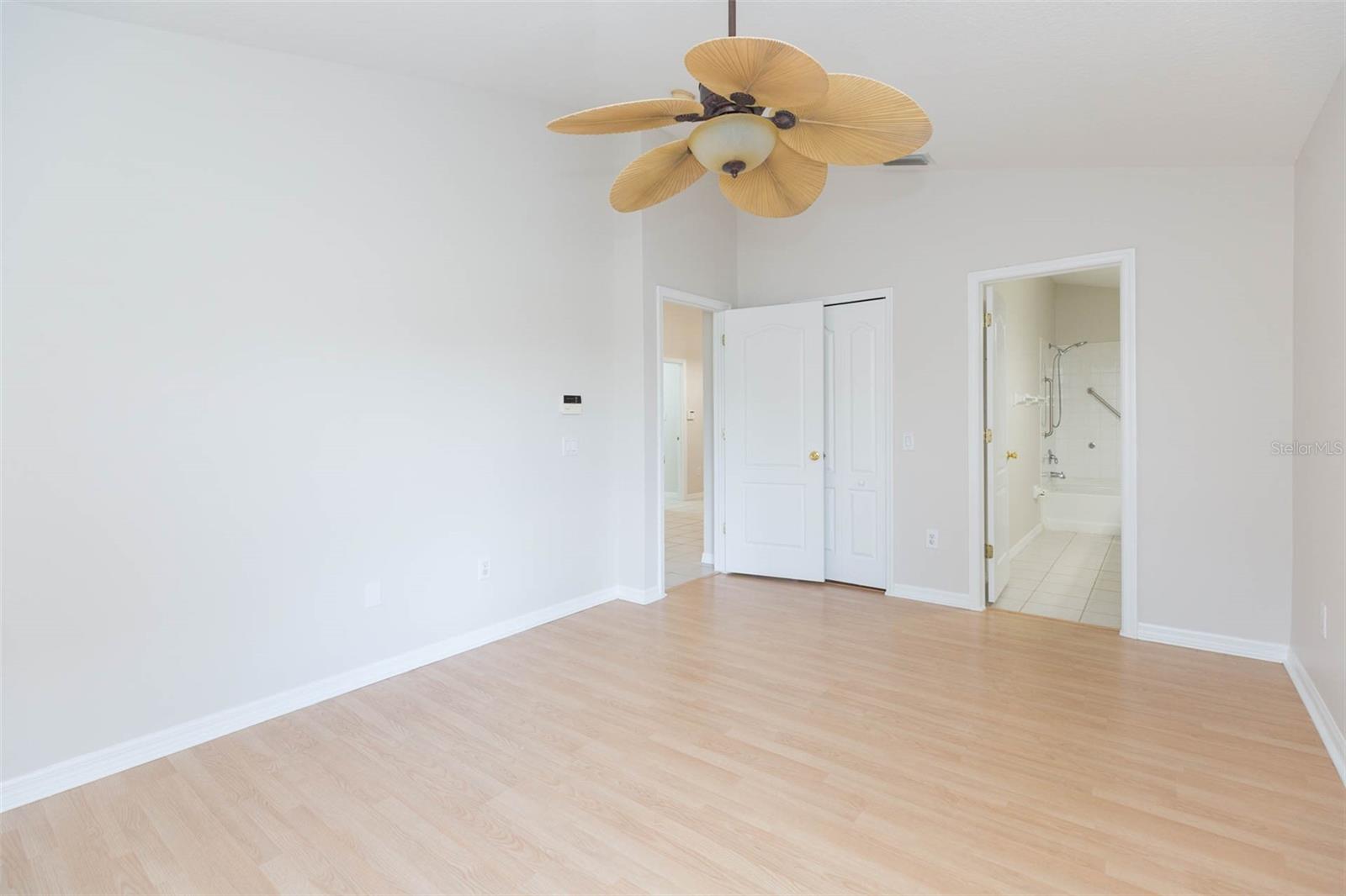 13023 WATERBOURNE DR, GIBSONTON, FL, 33534