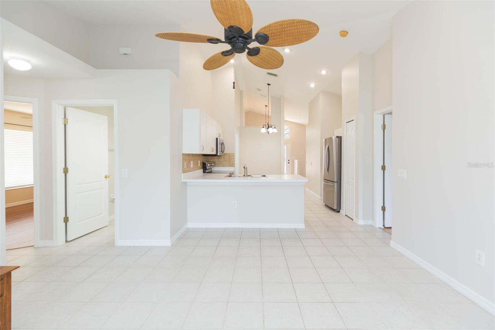 13023 WATERBOURNE DR, GIBSONTON, FL, 33534