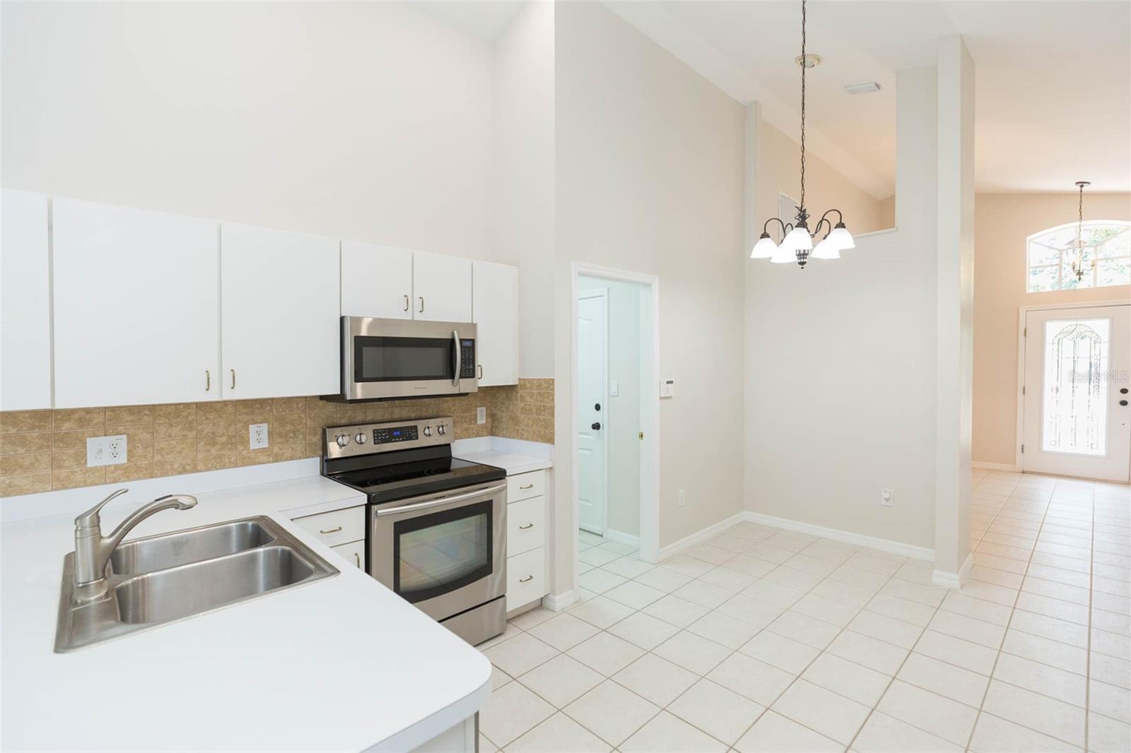 13023 WATERBOURNE DR, GIBSONTON, FL, 33534