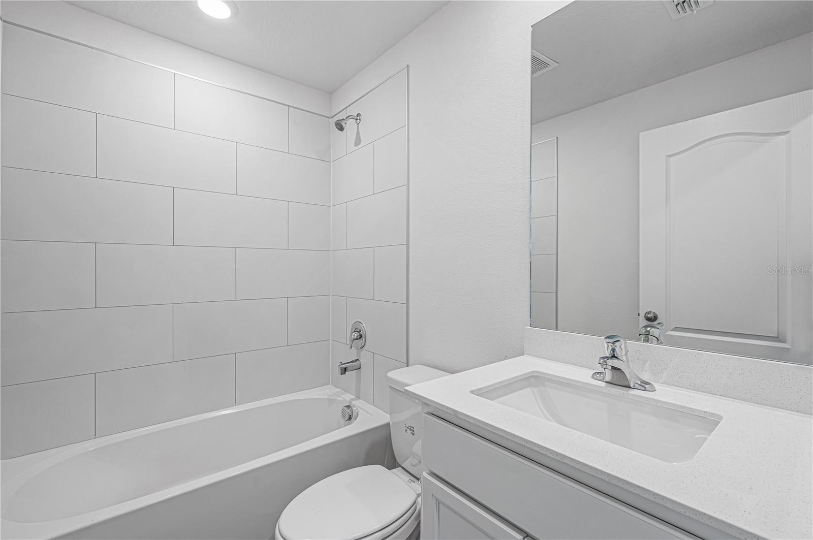 1 ZINNIA LN E, POINCIANA, FL, 34759