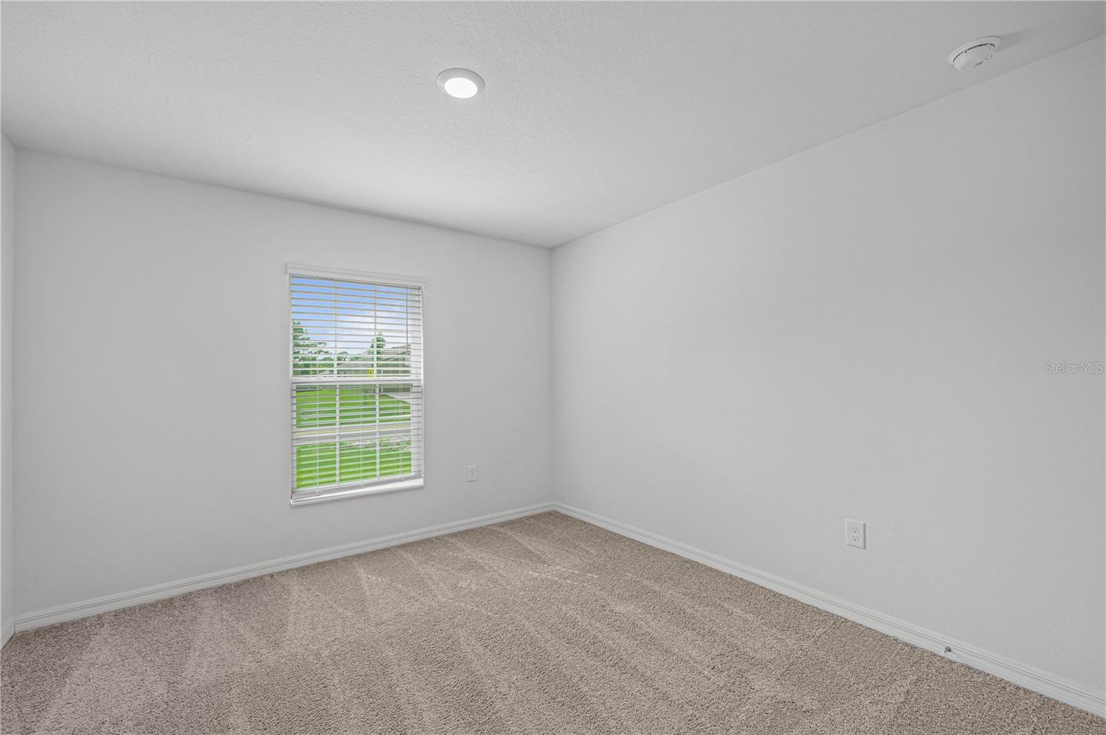 1 ZINNIA LN E, POINCIANA, FL, 34759