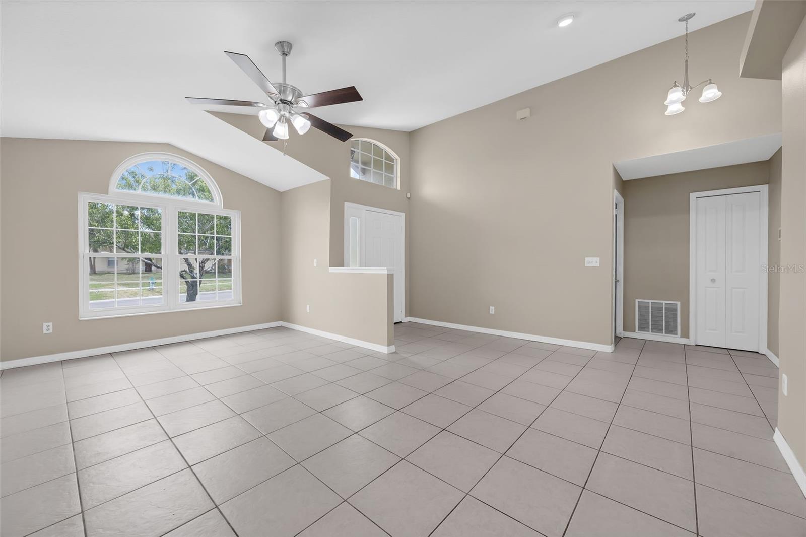 12832 DOWNSTREAM CIR, ORLANDO, FL, 32828