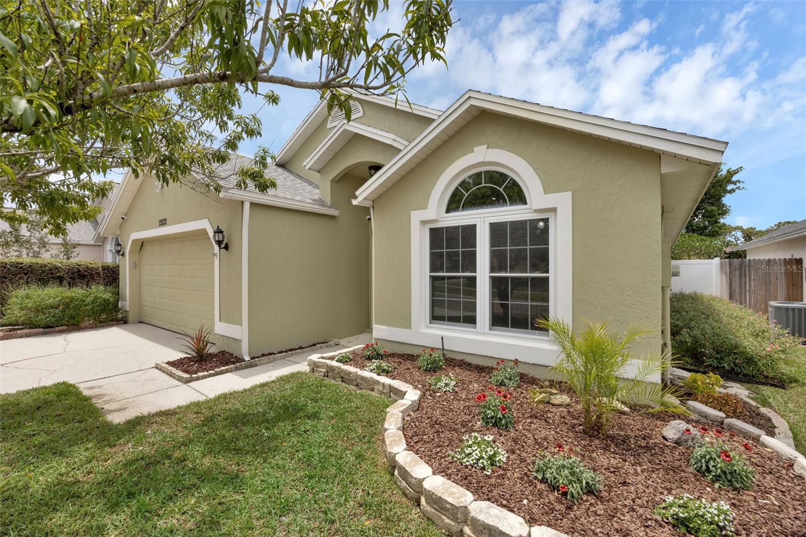 12832 DOWNSTREAM CIR, ORLANDO, FL, 32828