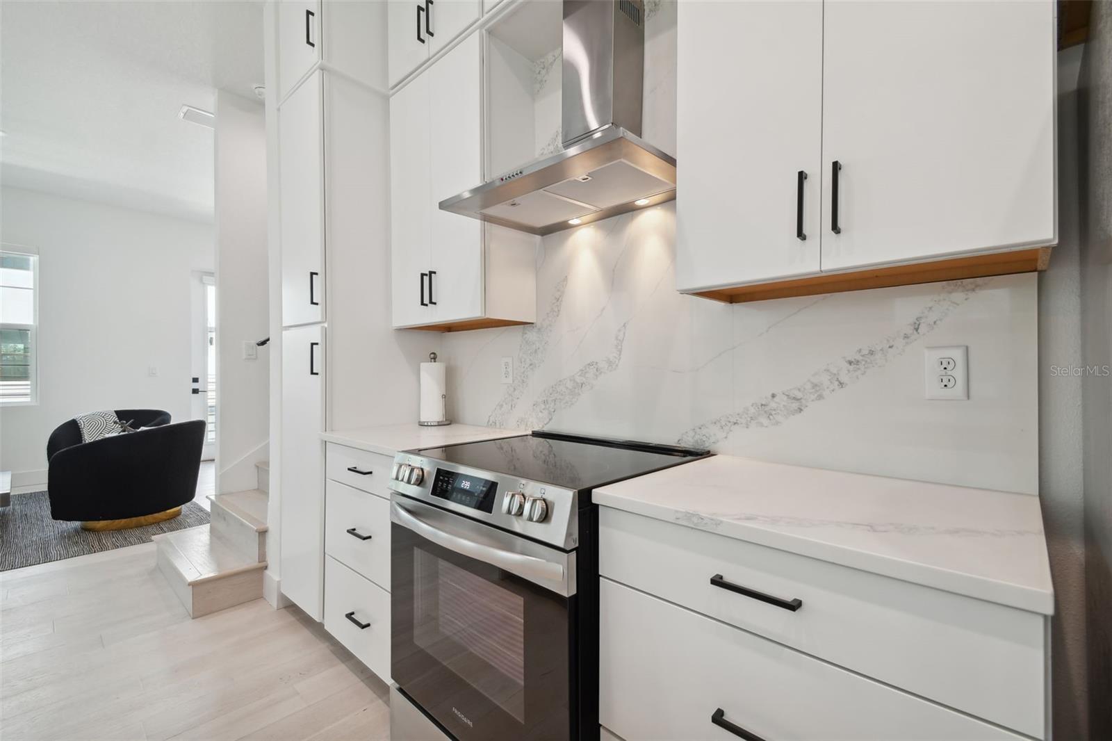 2758 5TH AVE S, ST PETERSBURG, FL, 33712