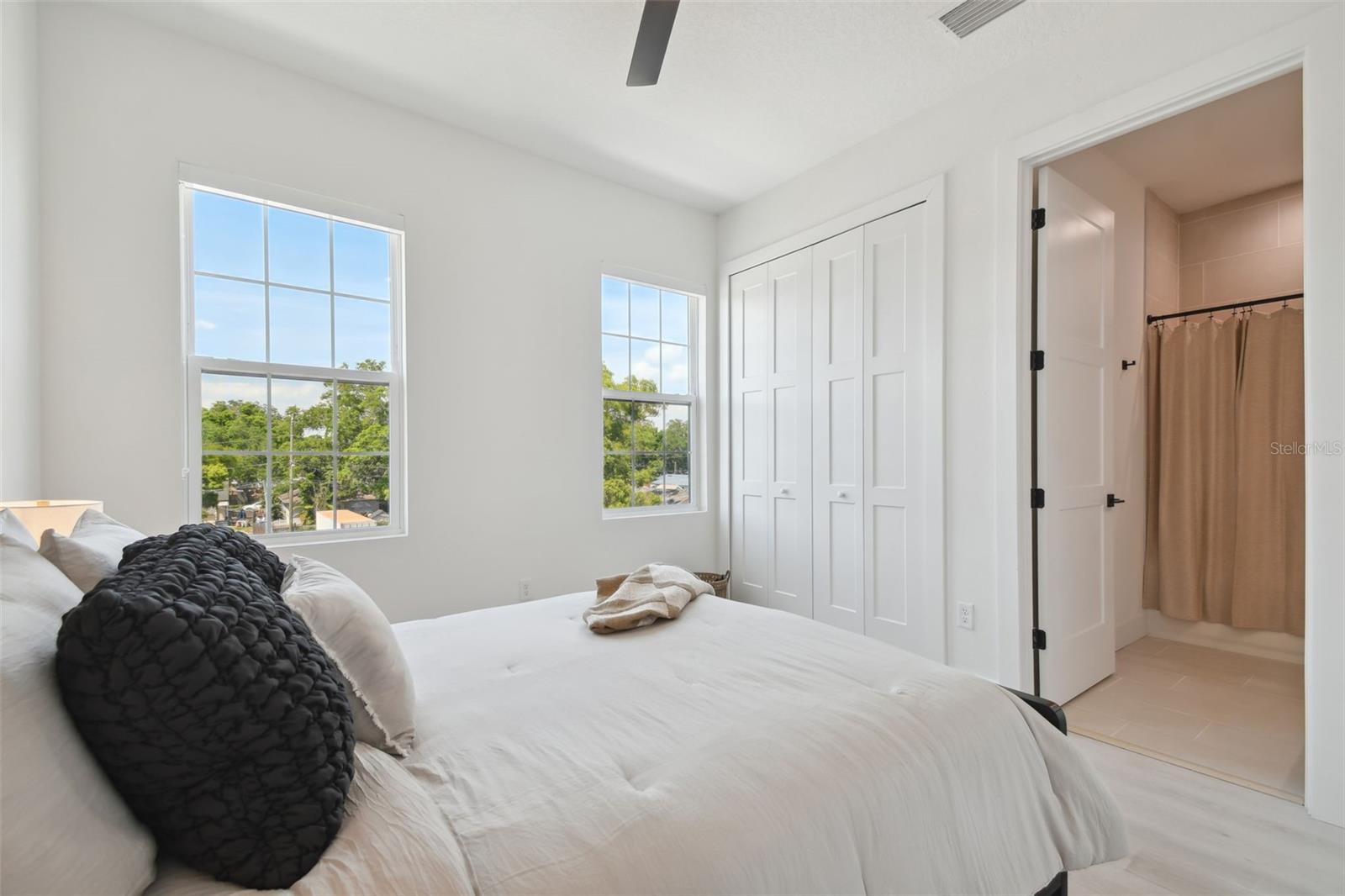 2758 5TH AVE S, ST PETERSBURG, FL, 33712