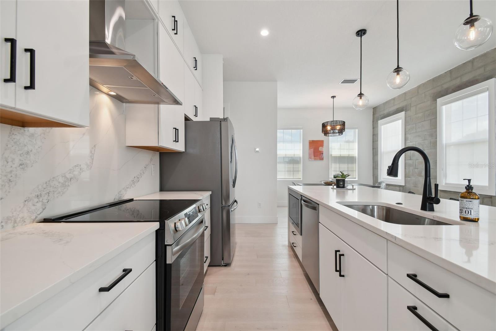 2758 5TH AVE S, ST PETERSBURG, FL, 33712