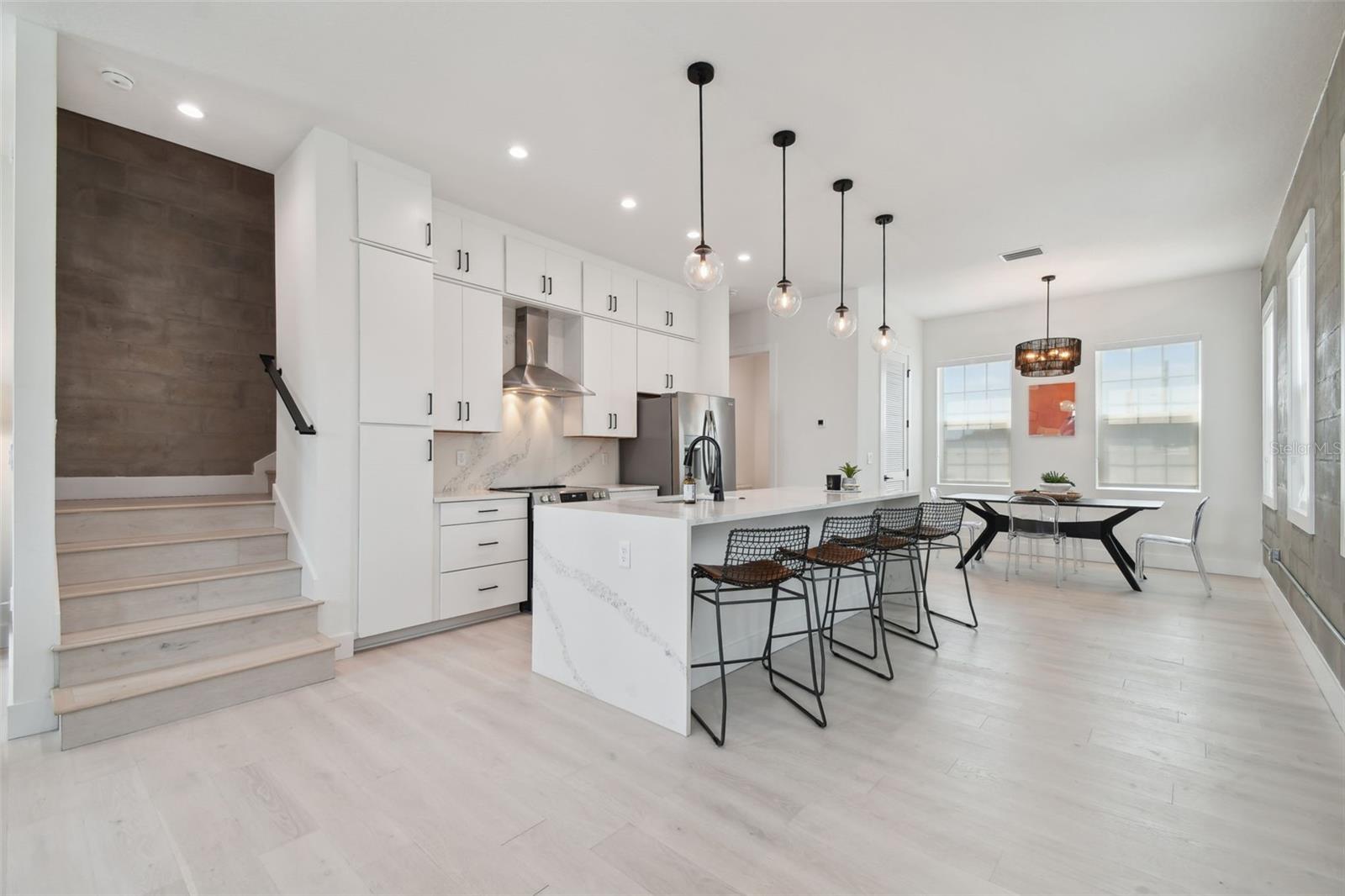 2758 5TH AVE S, ST PETERSBURG, FL, 33712