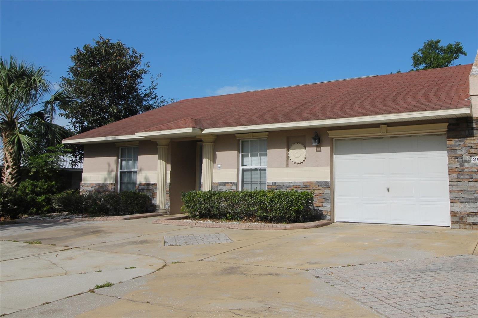 200 SEMINOLE AVE #A, MINNEOLA, FL, 34715