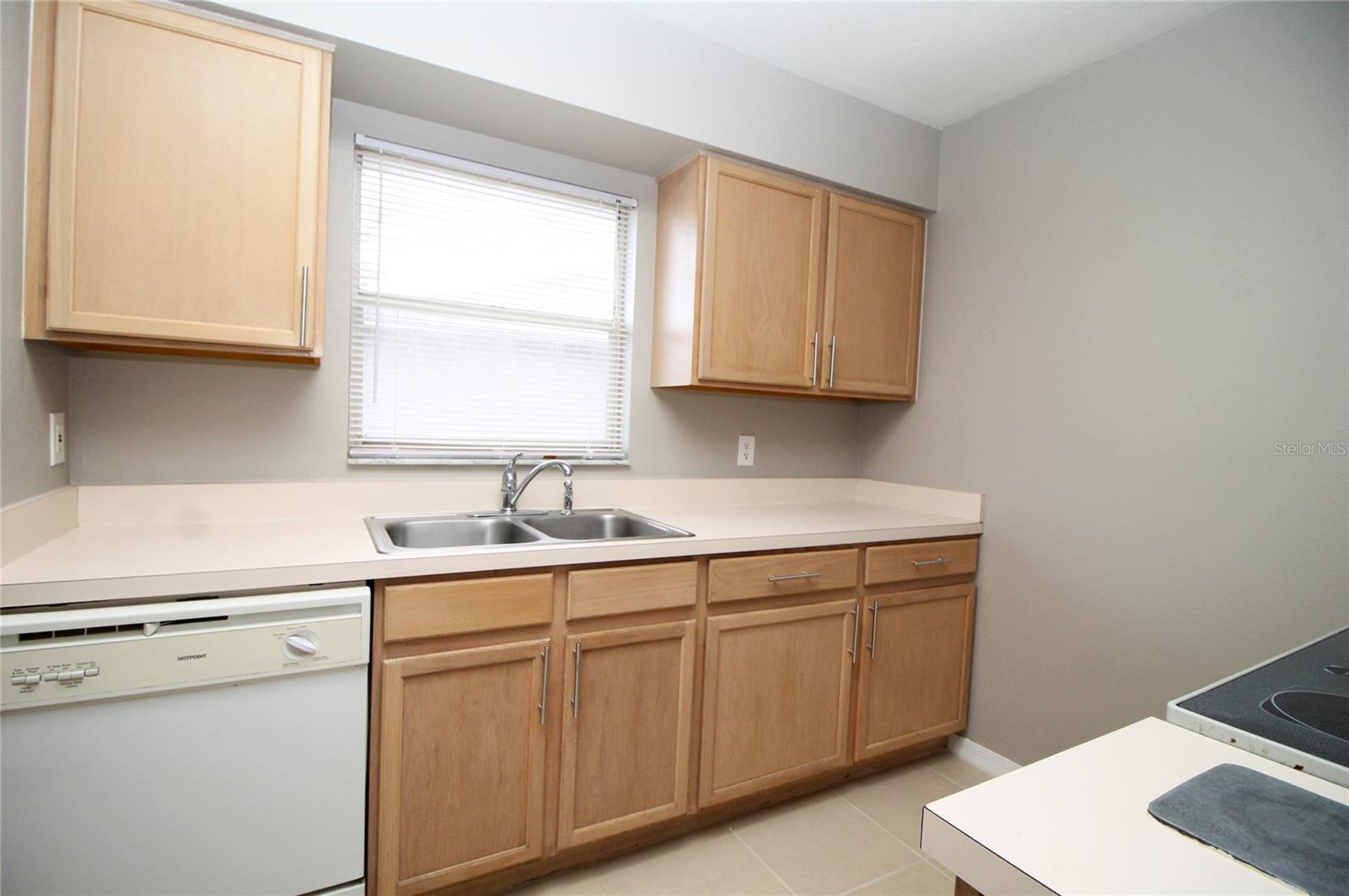 200 SEMINOLE AVE #A, MINNEOLA, FL, 34715