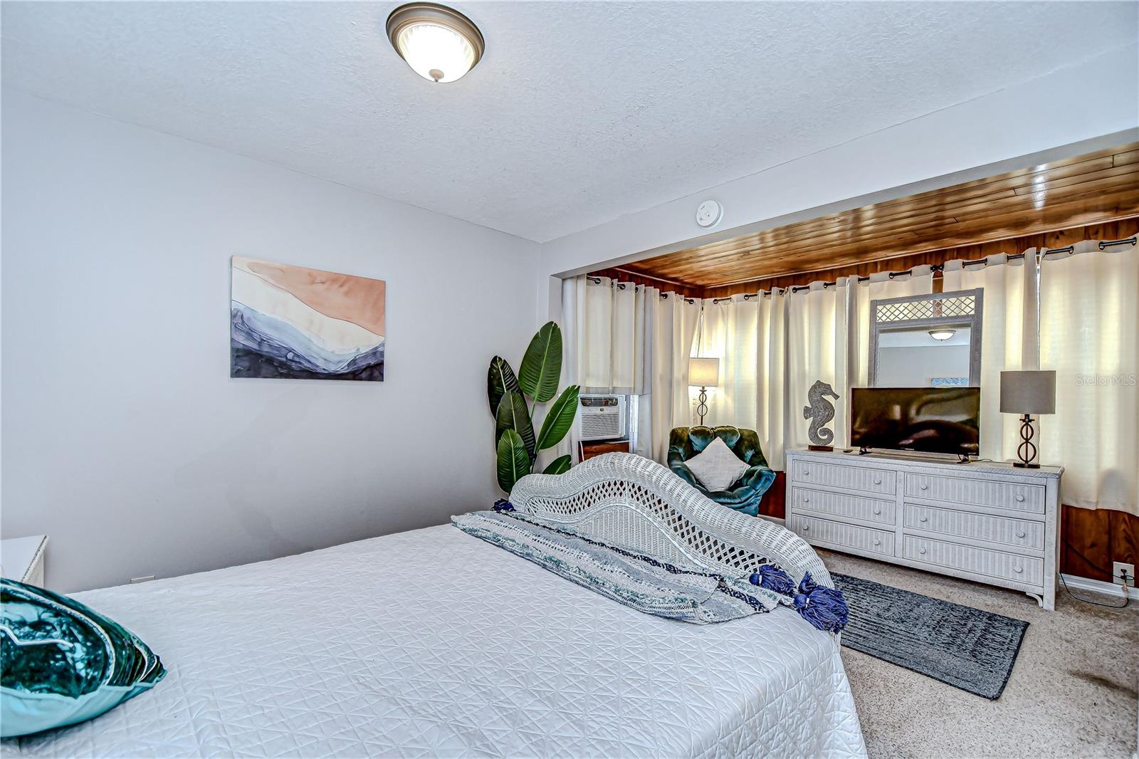 5437 DELETTE AVE S #A, GULFPORT, FL, 33707