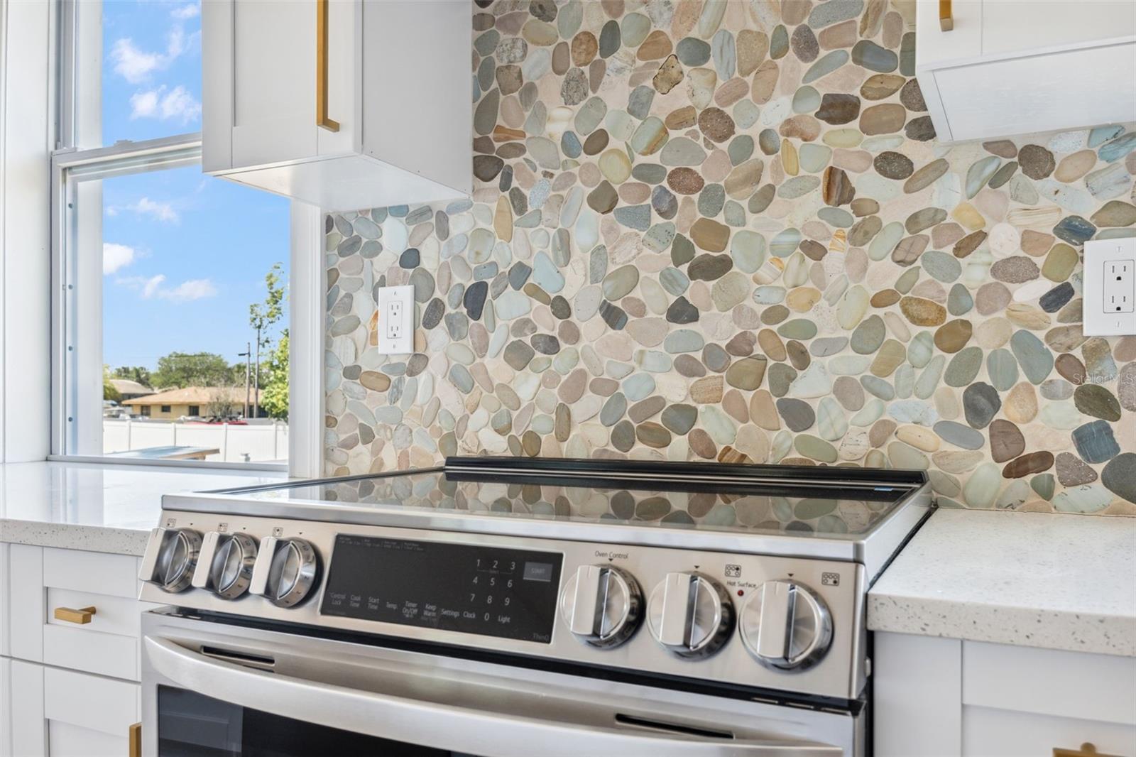 8622 INWOOD DR, HUDSON, FL, 34667