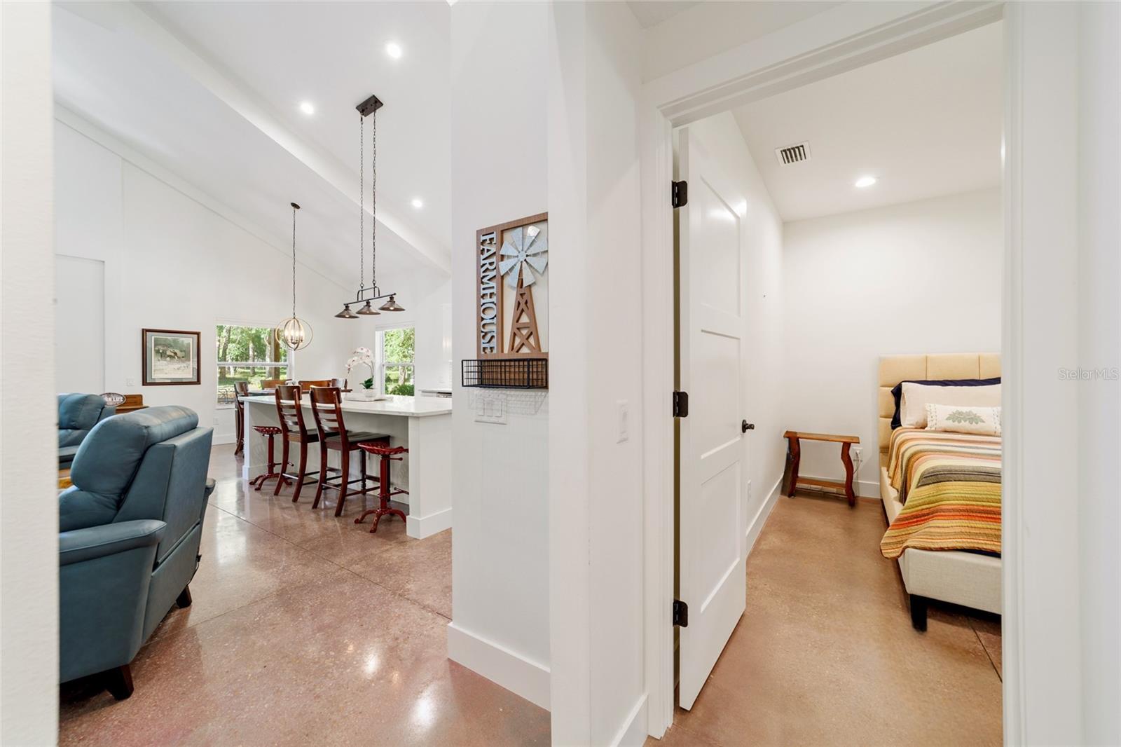 4089 E HWY 318, CITRA, FL, 32113