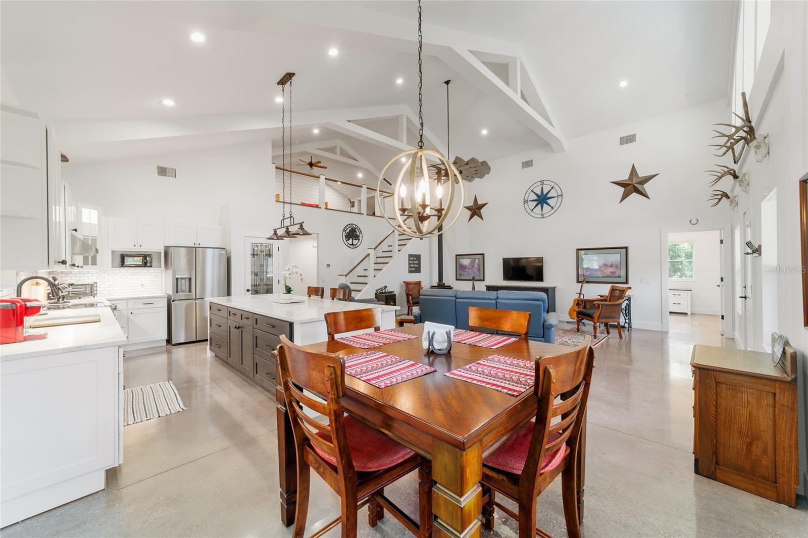 4089 E HWY 318, CITRA, FL, 32113