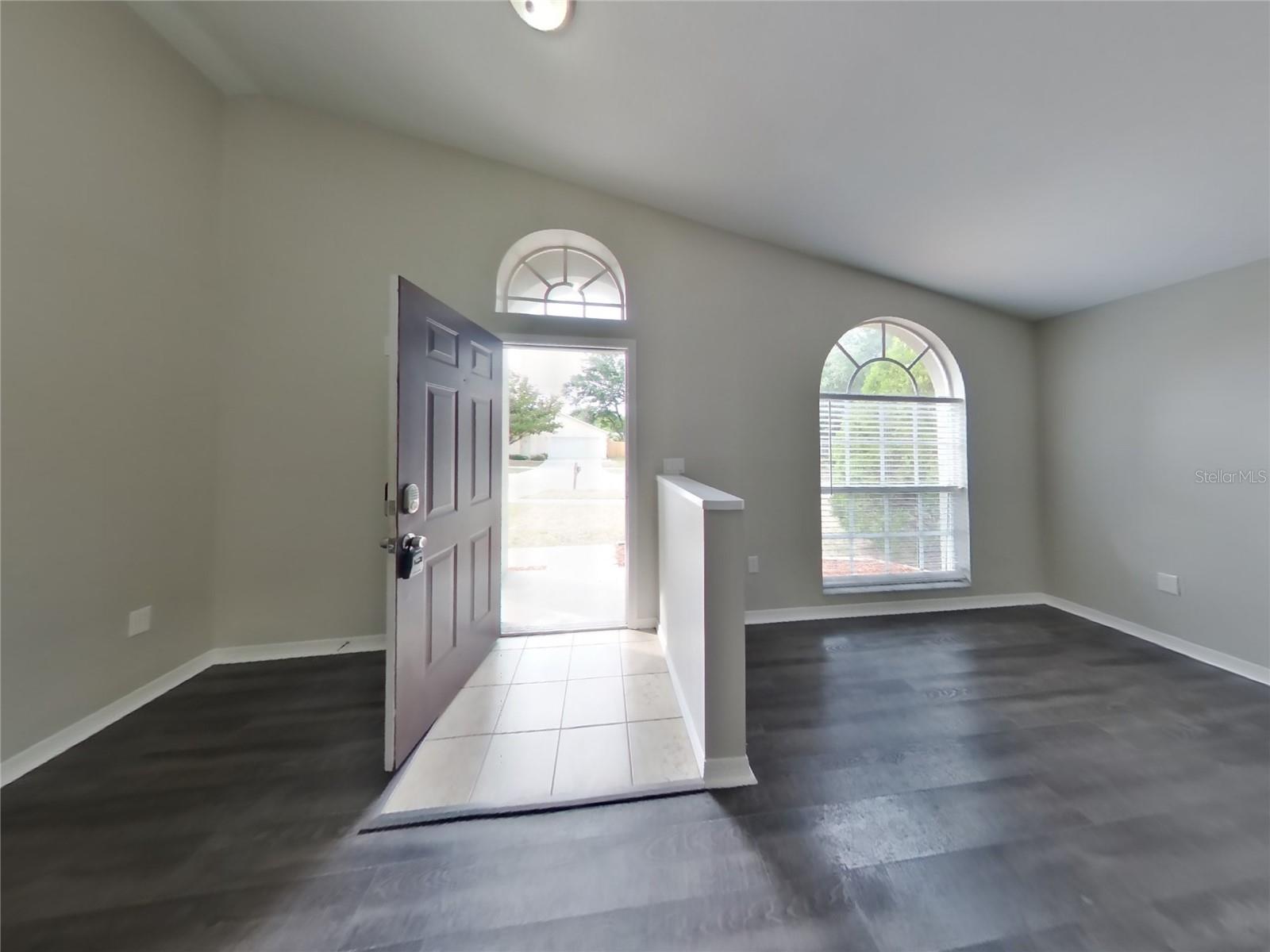 527 NAPA VALLEY CIR, VALRICO, FL, 33594