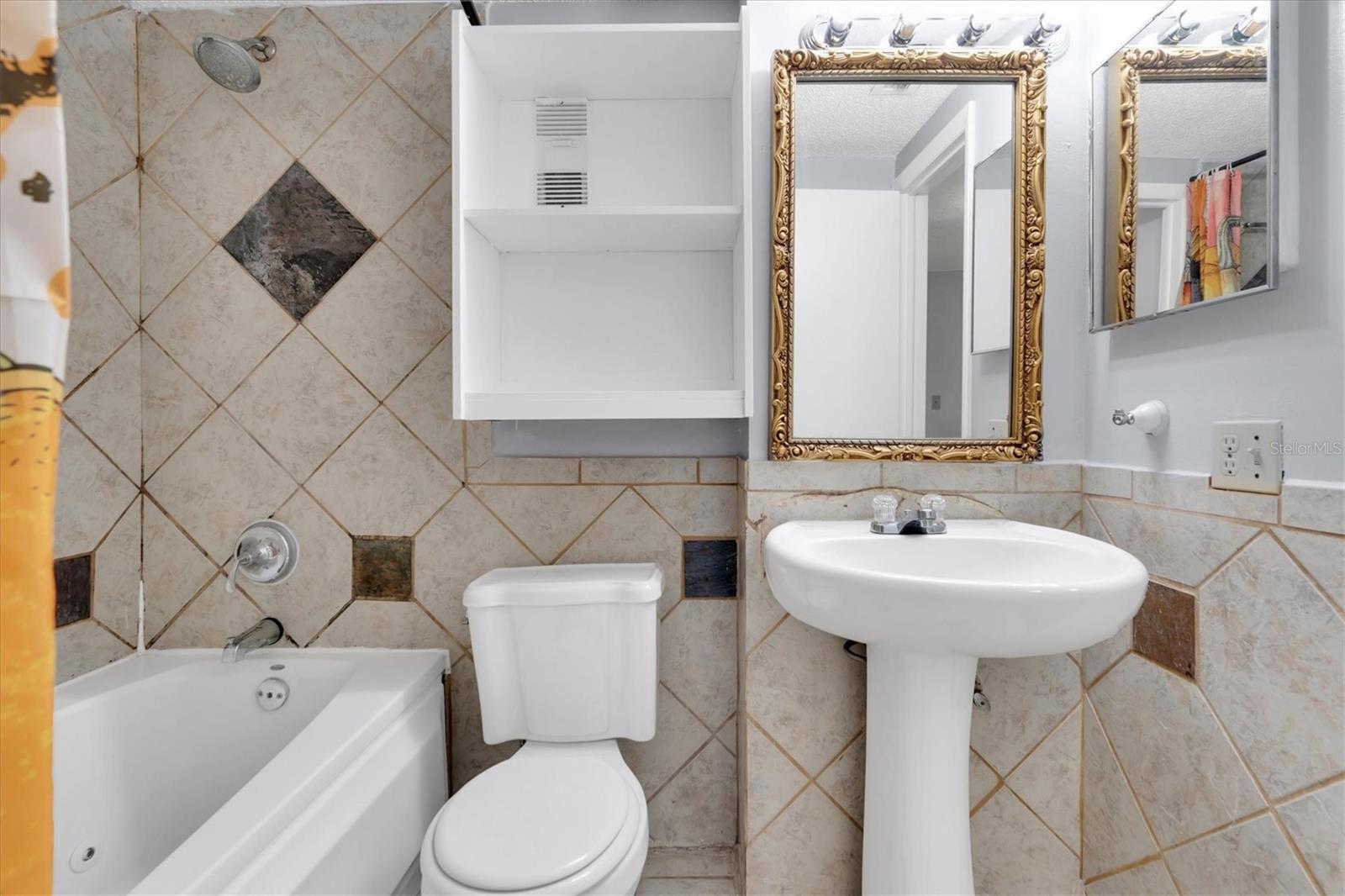 7505 PITCH PINE CIR #122, TAMPA, FL, 33617