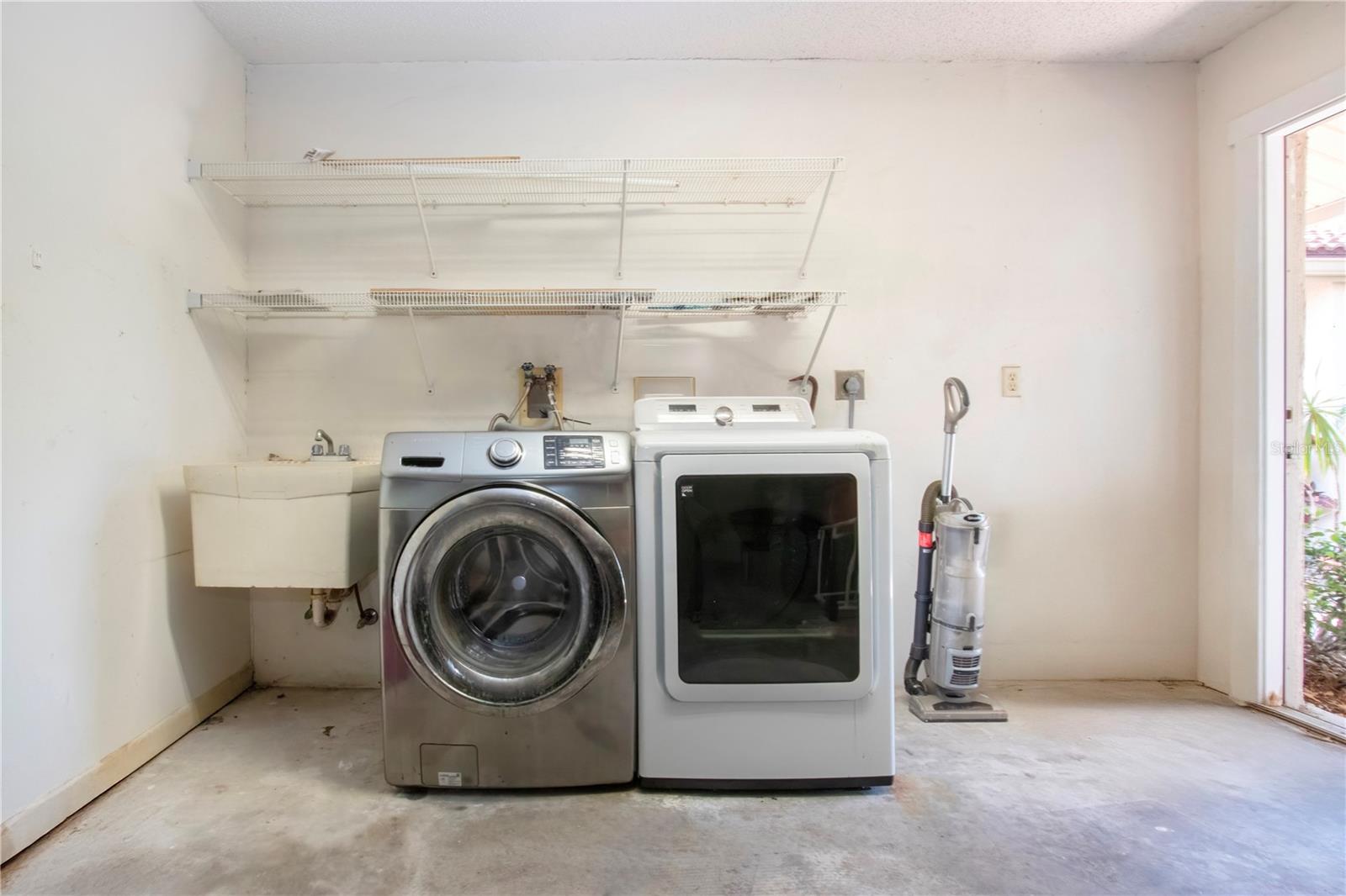 4812 KESTRAL PARK CIR #20, SARASOTA, FL, 34231