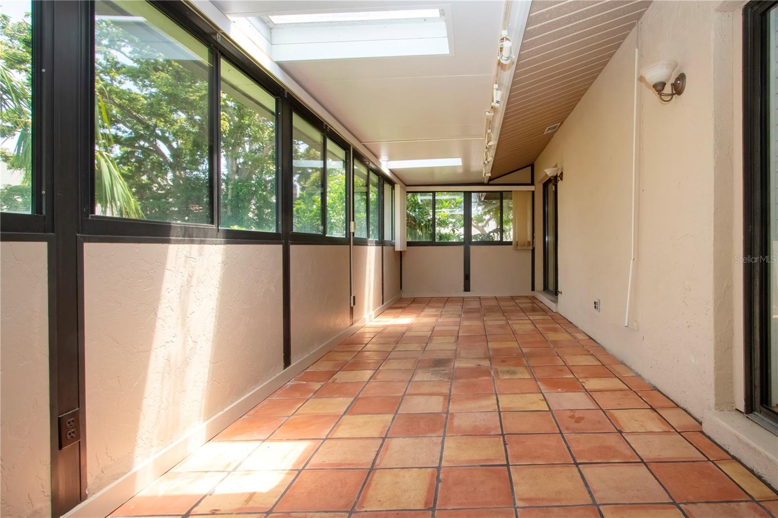 4812 KESTRAL PARK CIR #20, SARASOTA, FL, 34231