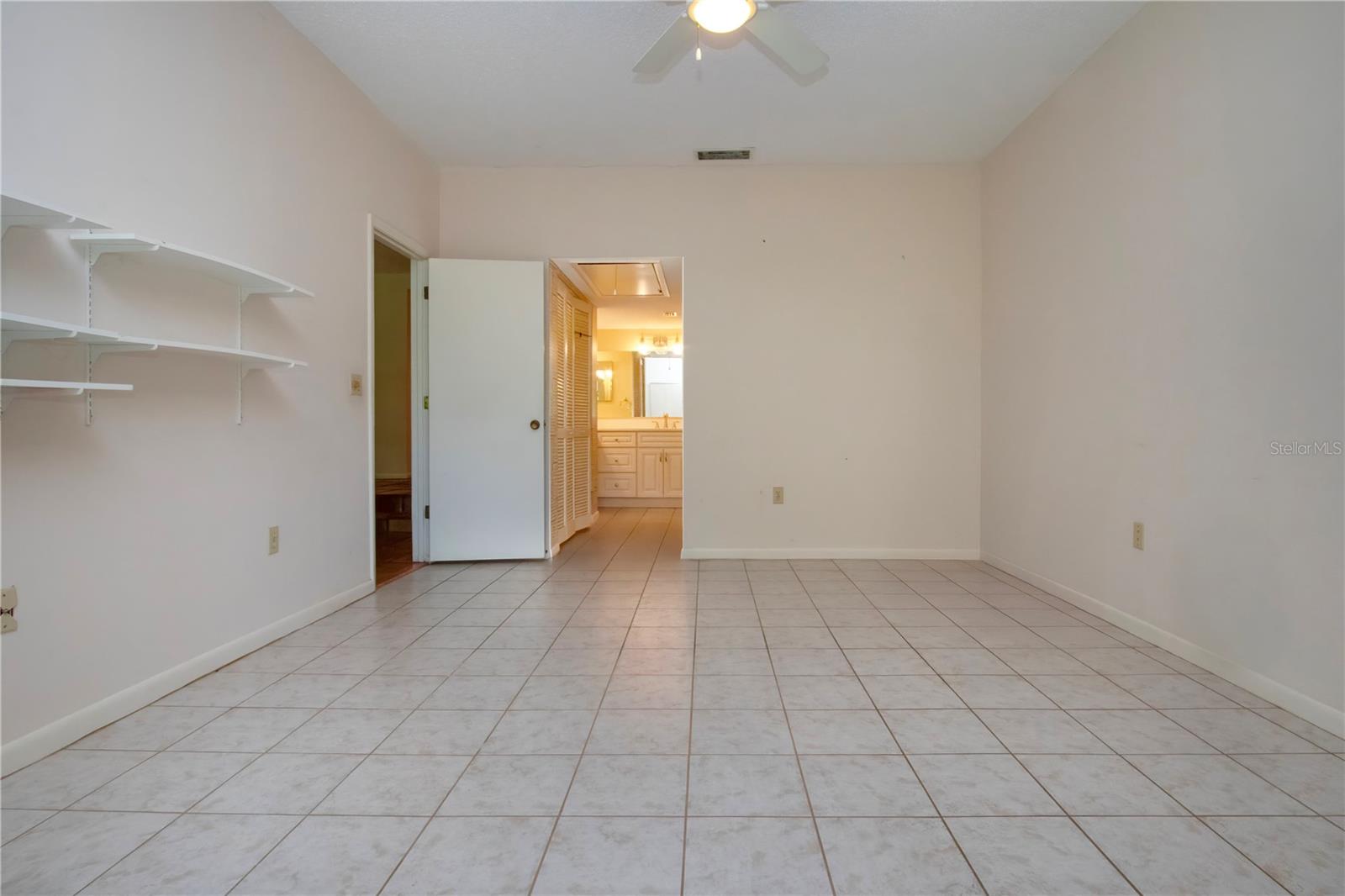 4812 KESTRAL PARK CIR #20, SARASOTA, FL, 34231