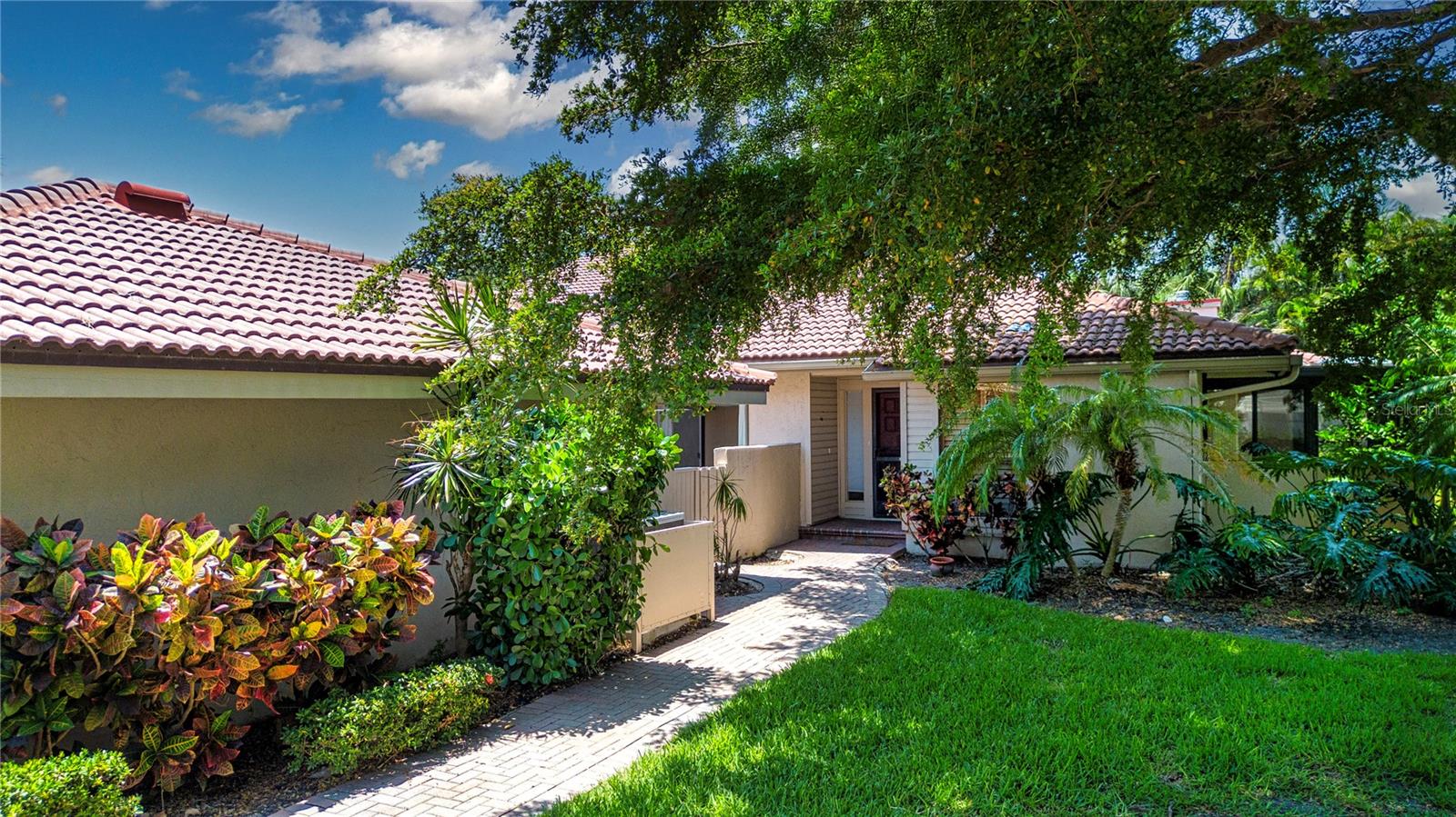 4812 KESTRAL PARK CIR #20, SARASOTA, FL, 34231