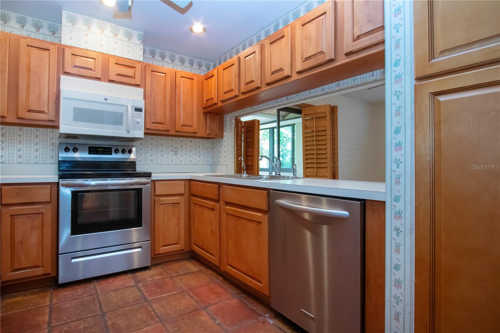 4812 KESTRAL PARK CIR #20, SARASOTA, FL, 34231