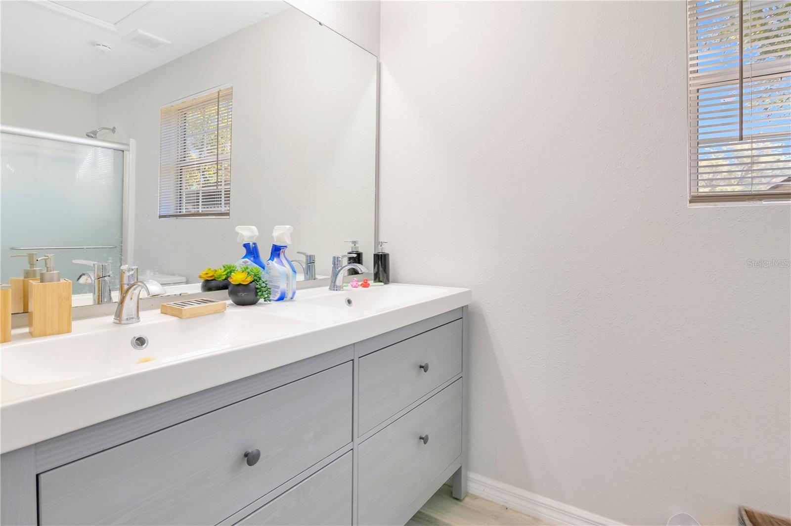 2927 AHERN DR, ORLANDO, FL, 32817