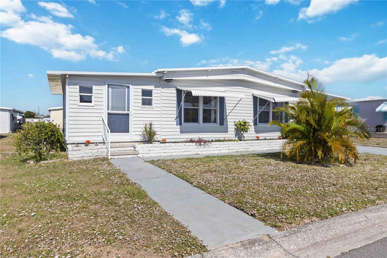 A4651558 Property Photo