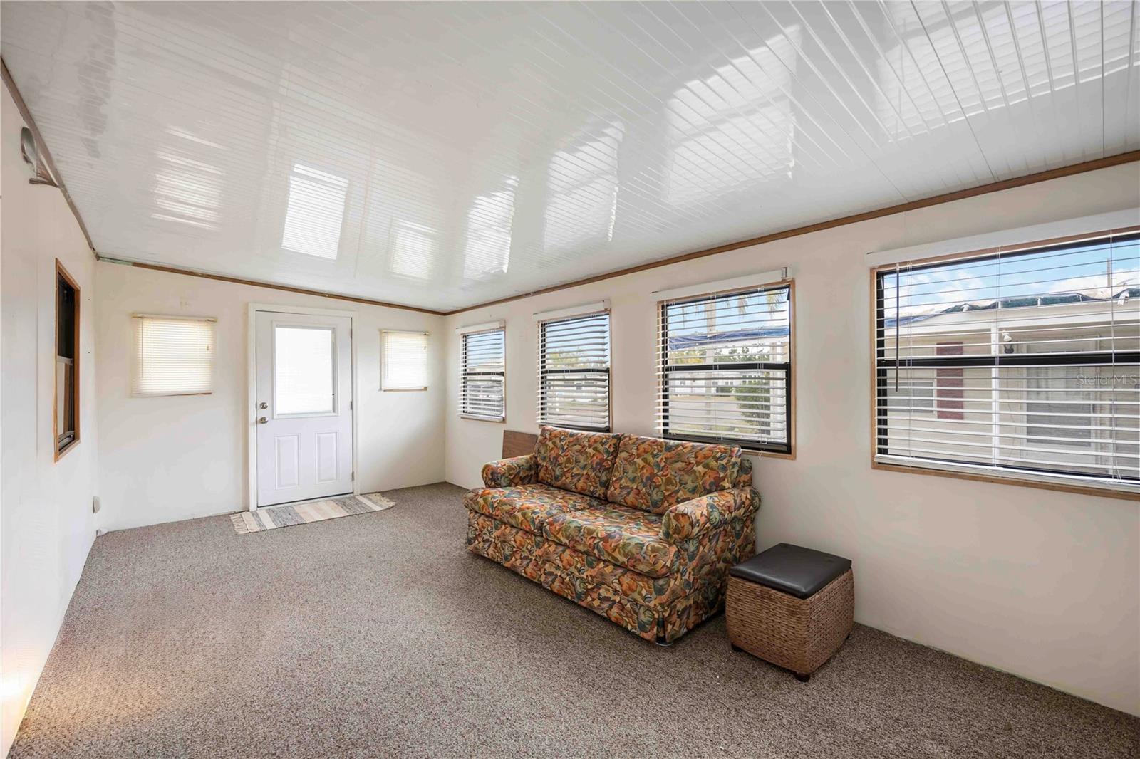 A4651558 Property Photo