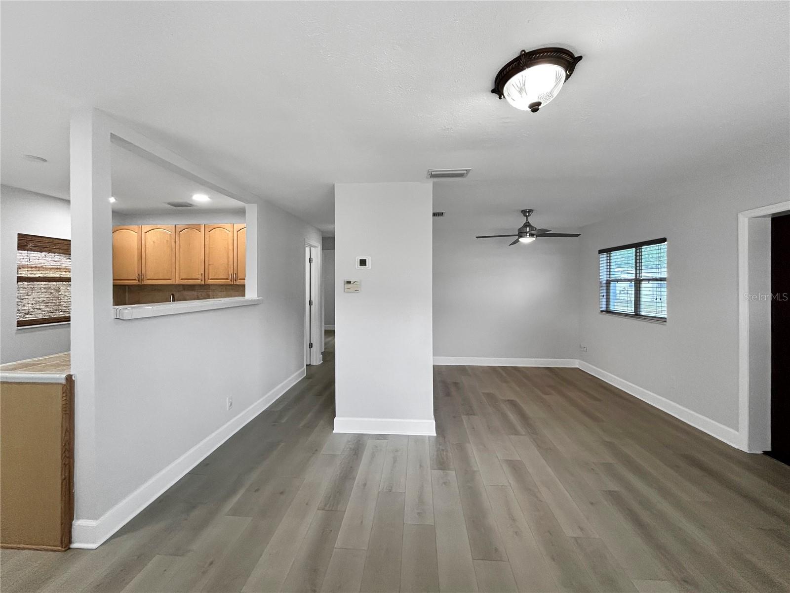 2404 N RAMONA CIR, TAMPA, FL, 33612