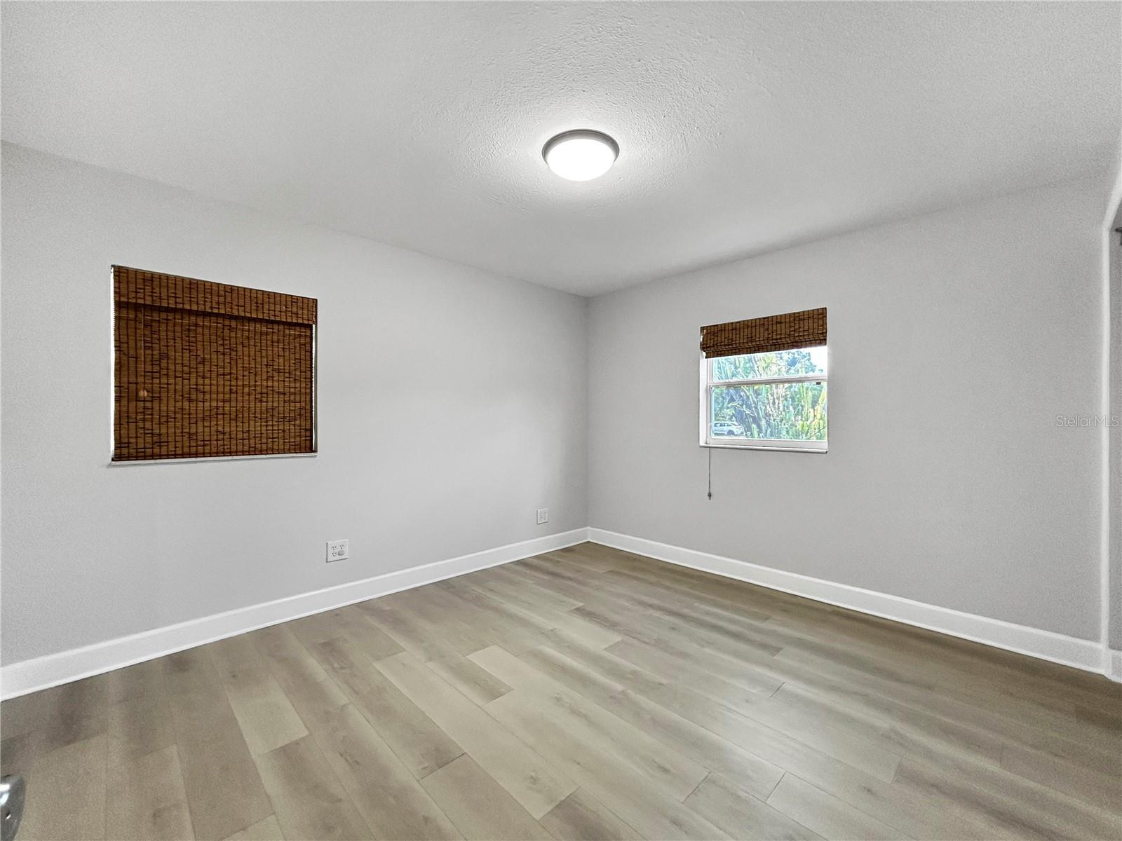 2404 N RAMONA CIR, TAMPA, FL, 33612