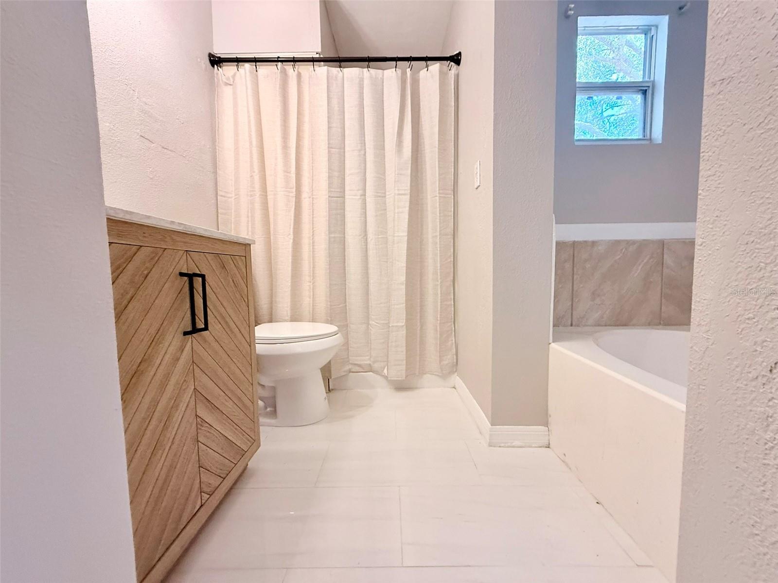 2201 FLAMINGO AVE, DELTONA, FL, 32738