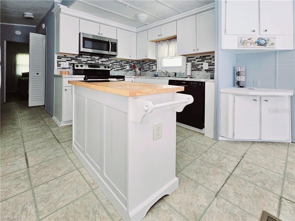 183 PANTHER PASS CIR #183, NAPLES, FL, 34114