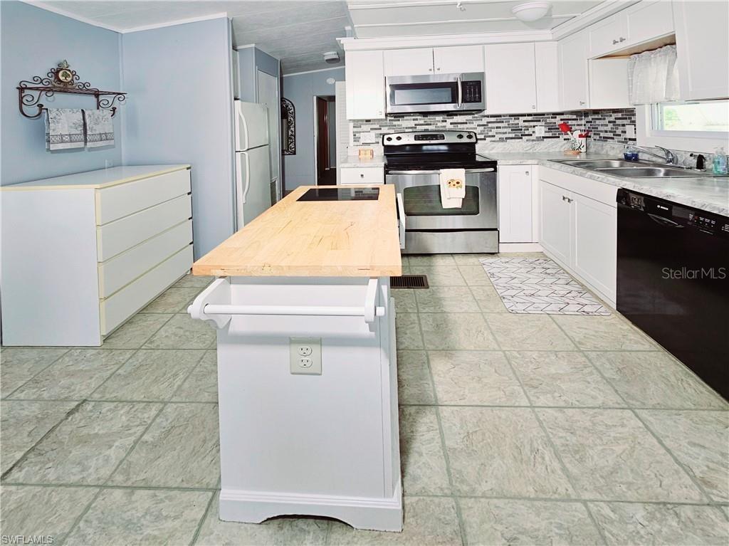 183 PANTHER PASS CIR #183, NAPLES, FL, 34114