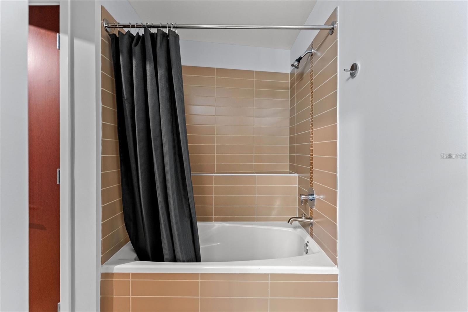 912 CHANNELSIDE DR #2320, TAMPA, FL, 33602