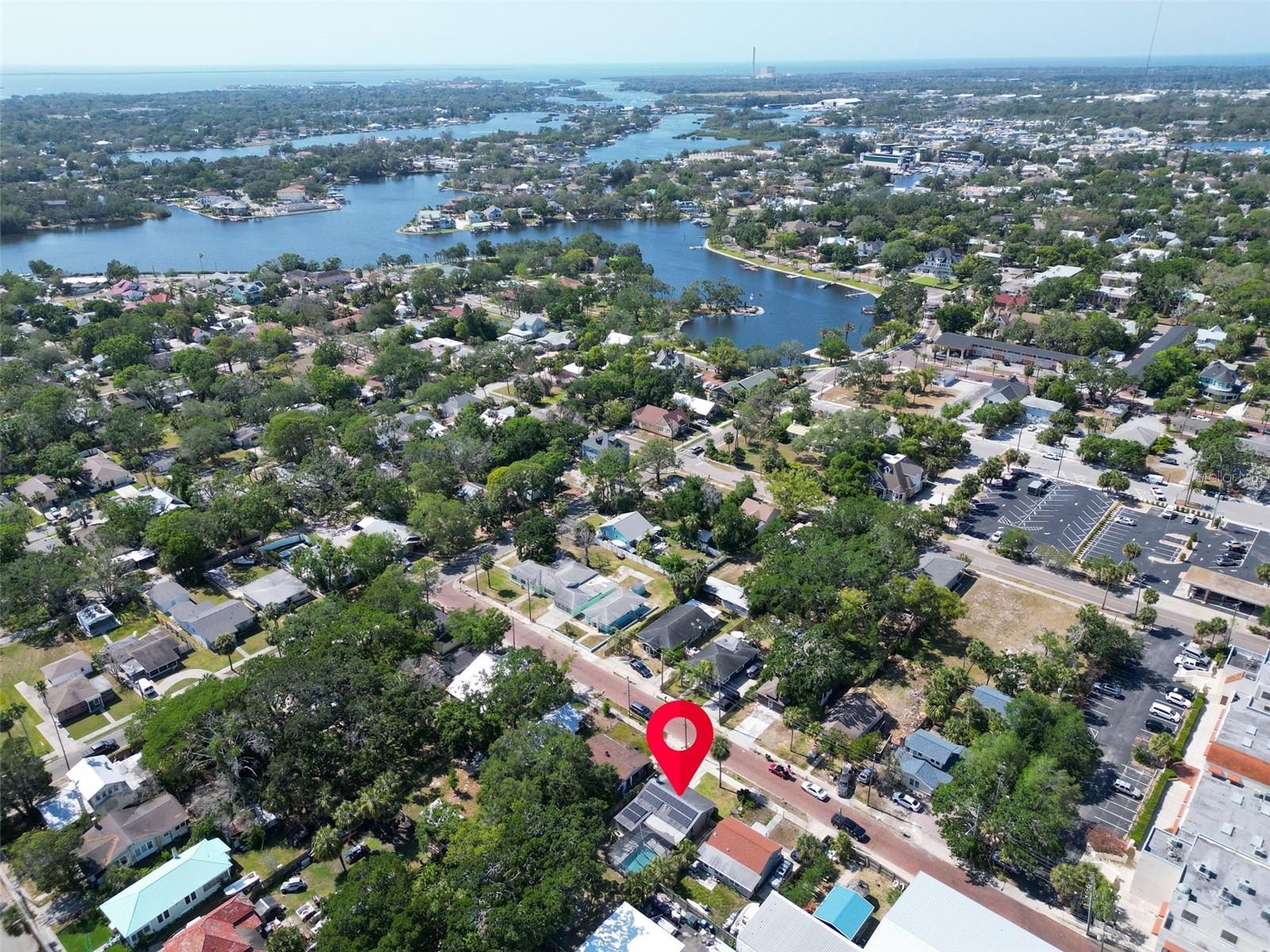 37 W BOYER ST, TARPON SPRINGS, FL, 34689